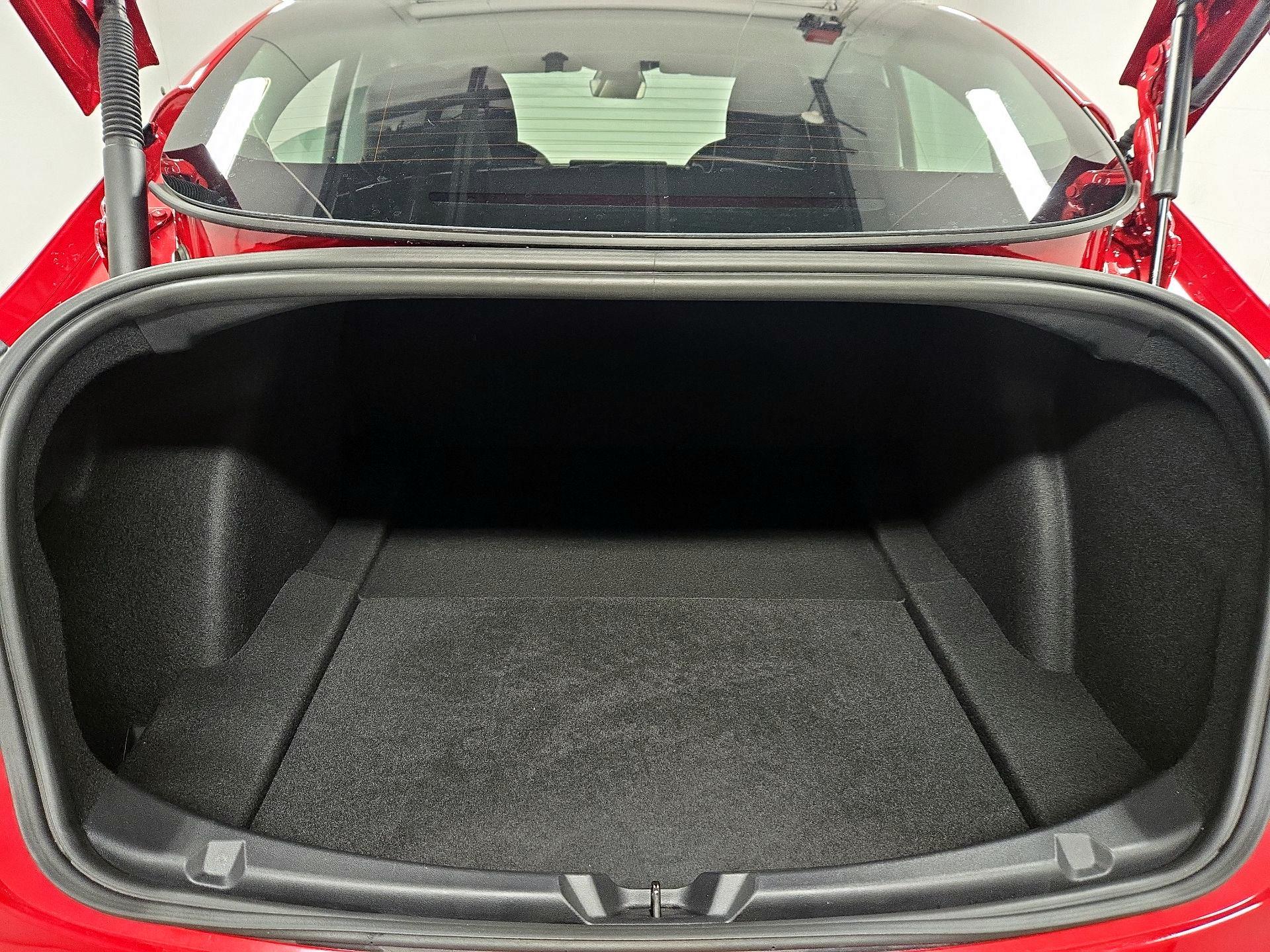 Thumbnail: 2021 Tesla Model 3 - 19