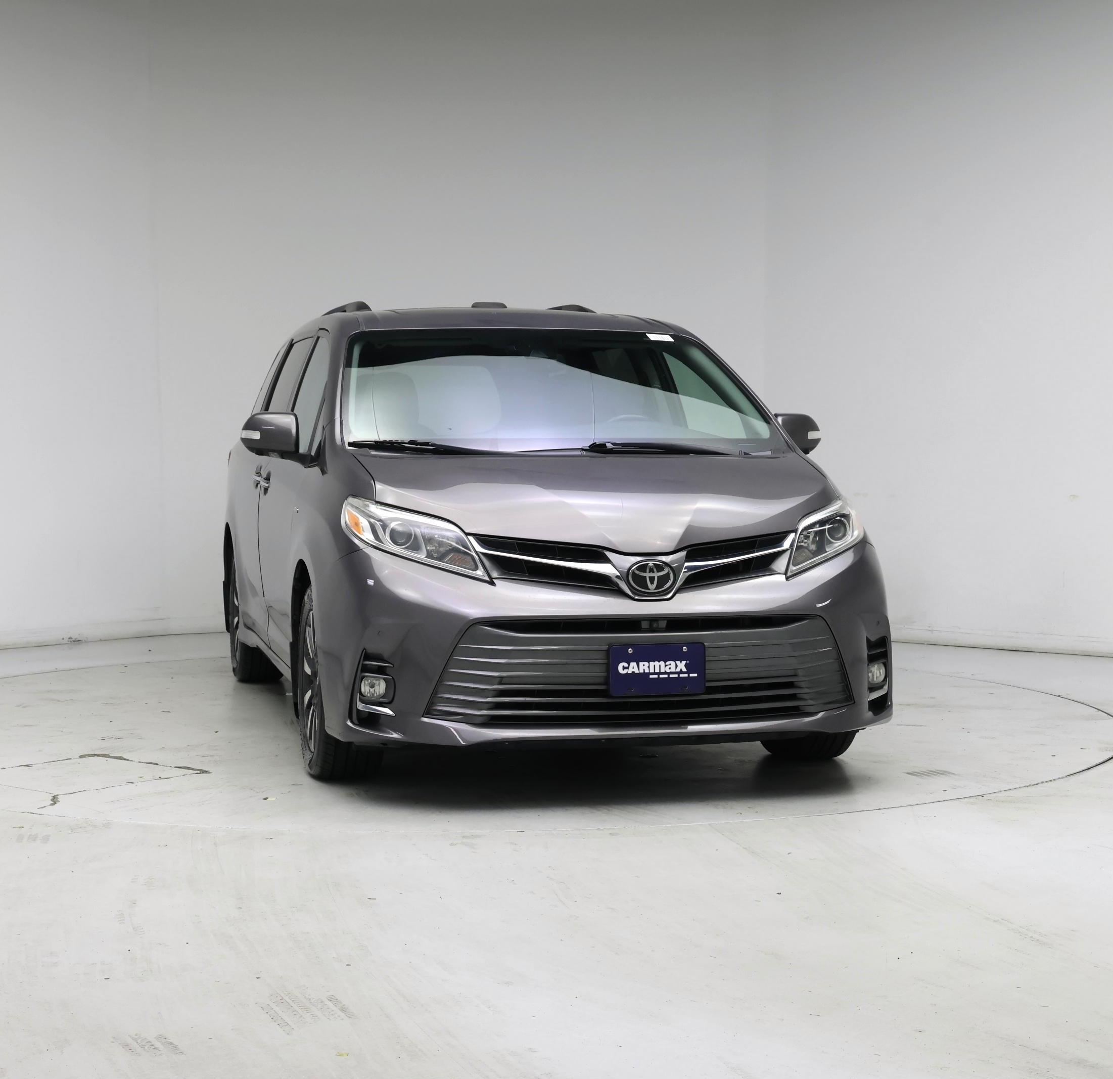 Thumbnail: 2019 Toyota Sienna - 5