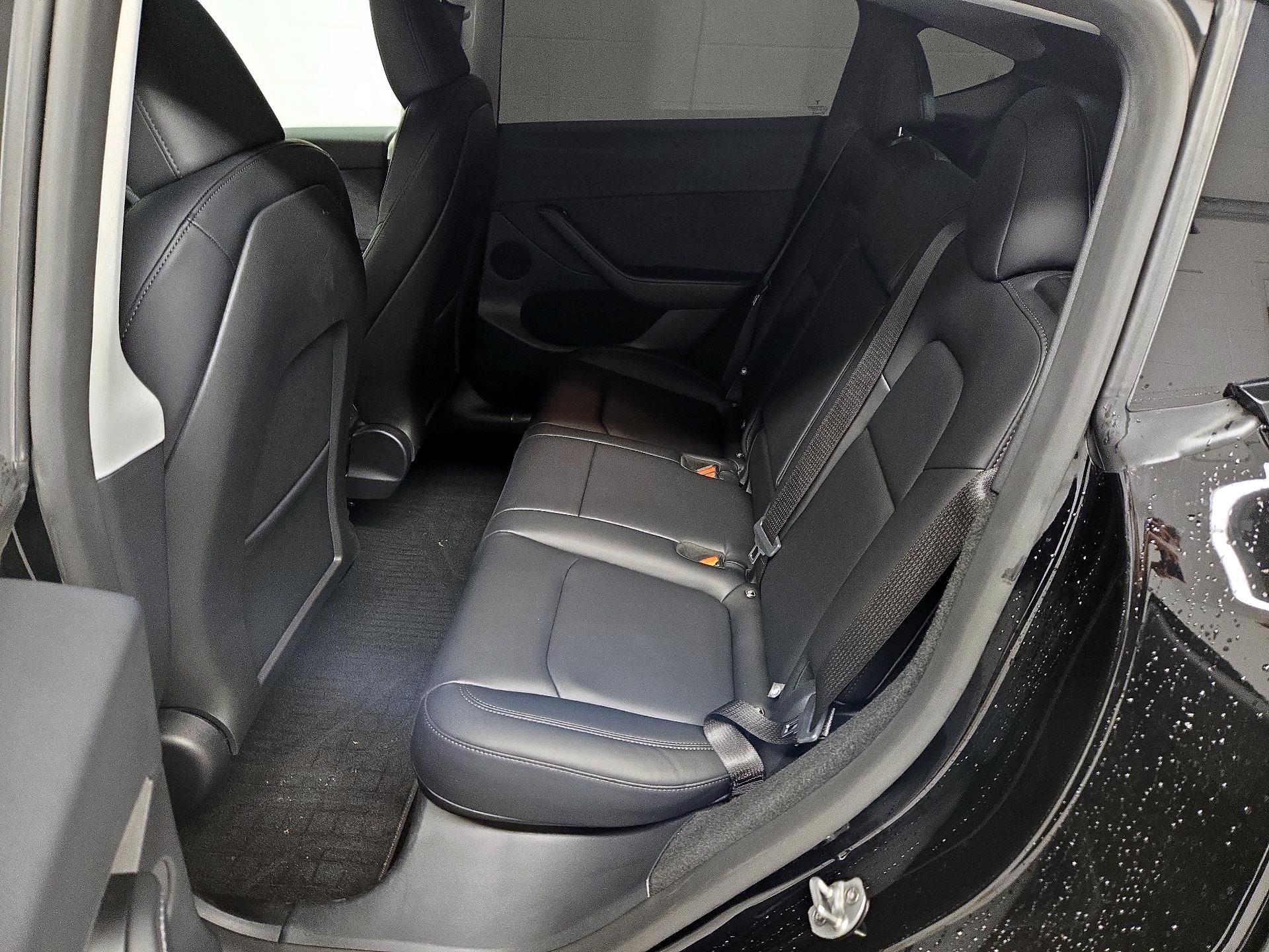 Thumbnail: 2025 Tesla Model Y - 19