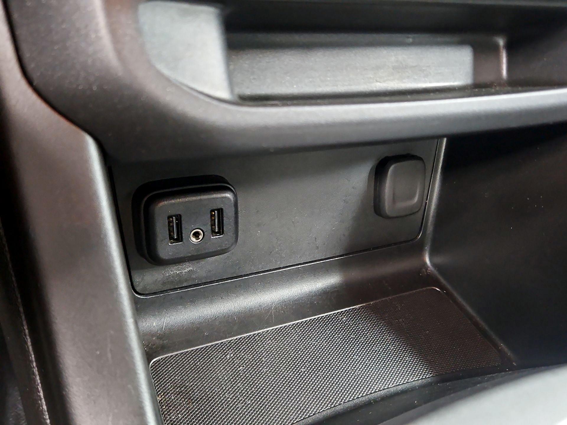 Thumbnail: 2022 Chevrolet Colorado - 18