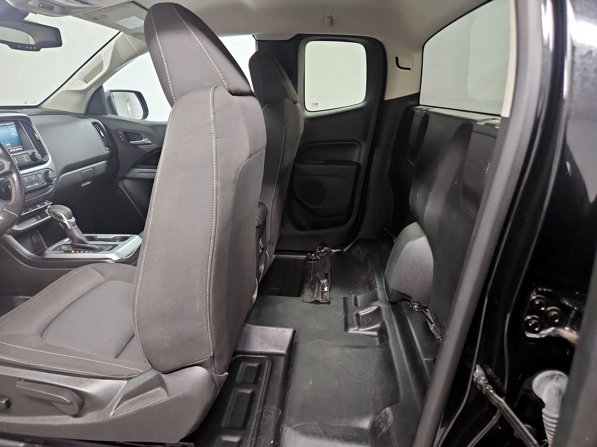 Thumbnail: 2022 Chevrolet Colorado - 19