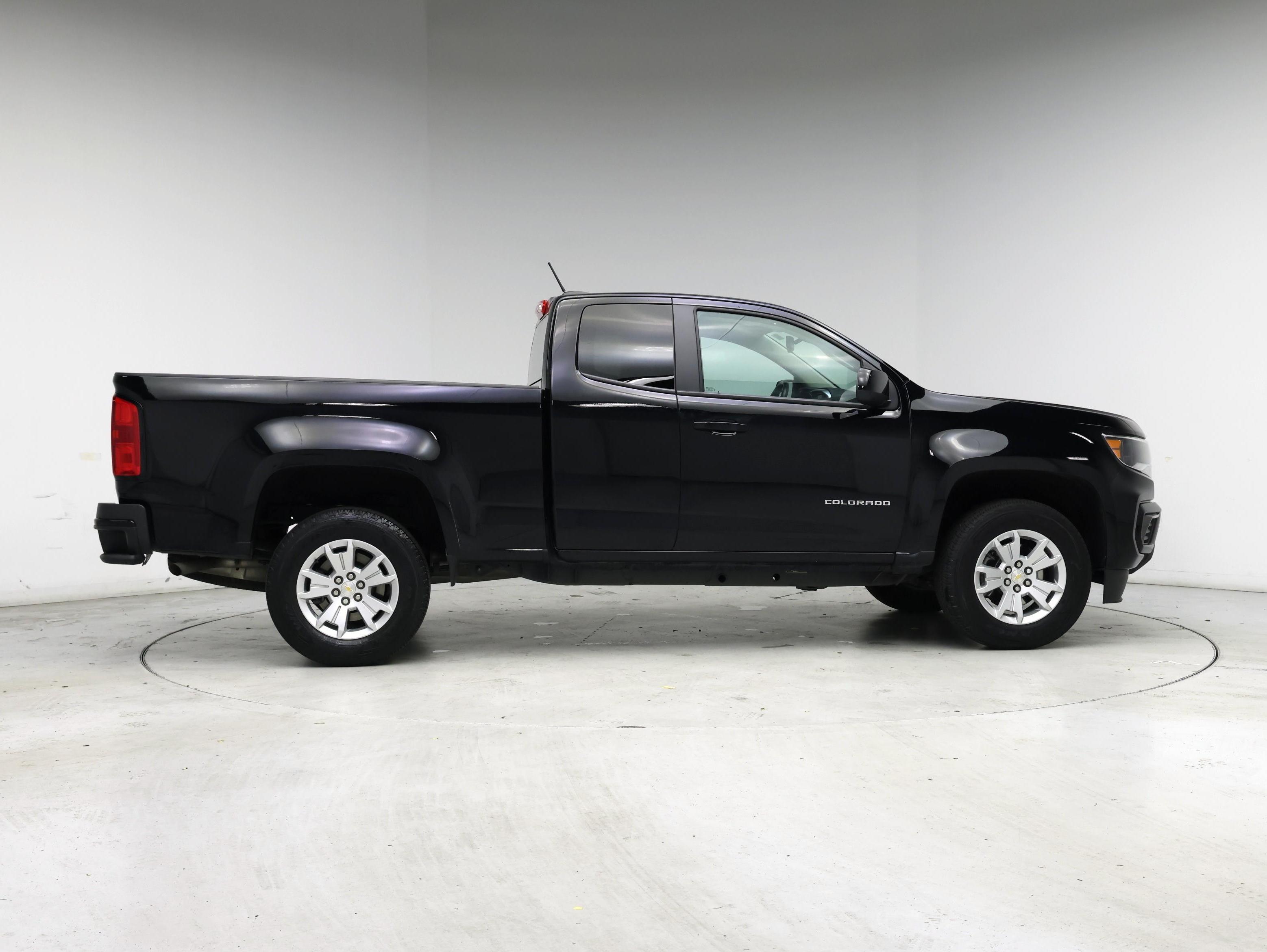 Thumbnail: 2022 Chevrolet Colorado - 7