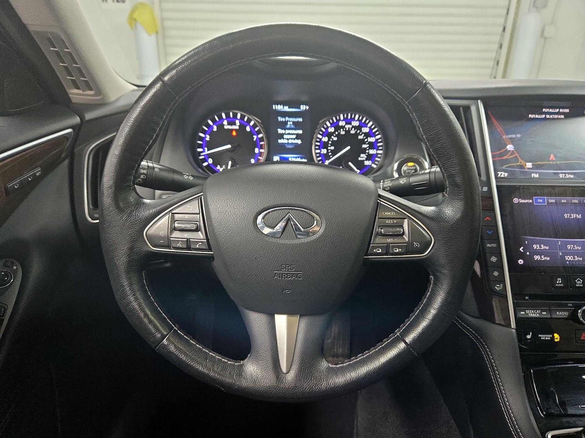 Thumbnail: 2015 INFINITI Q50 - 10