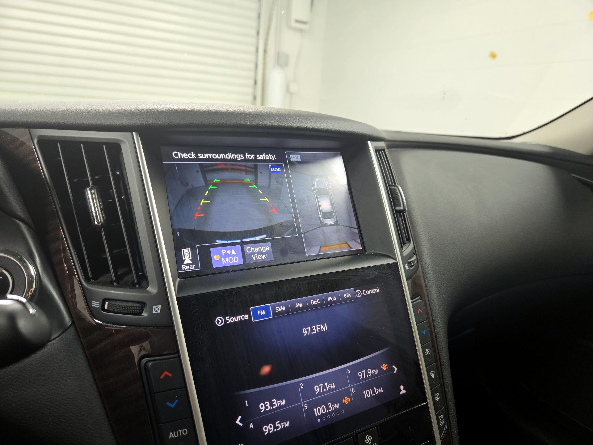 Thumbnail: 2015 INFINITI Q50 - 15