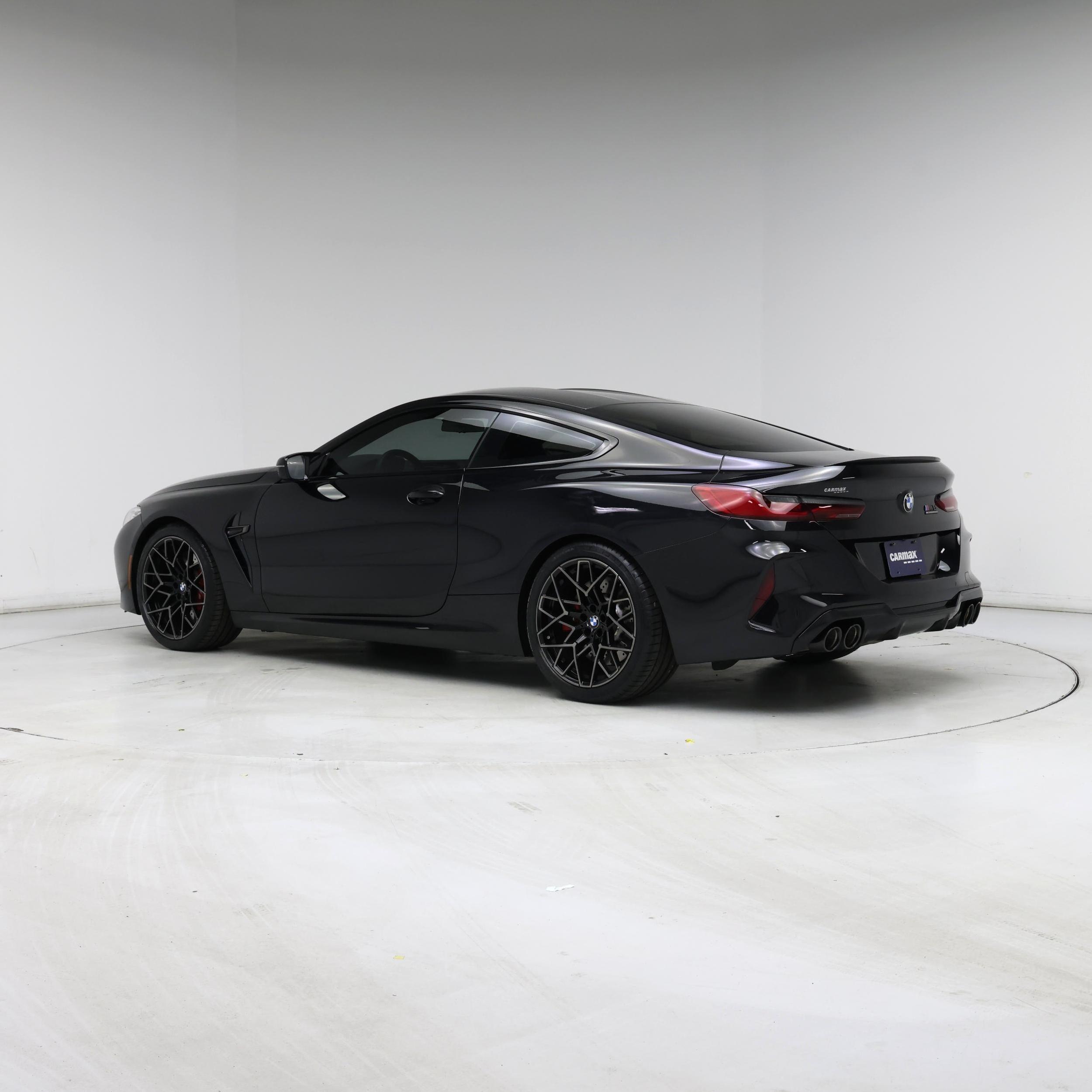 Thumbnail: 2022 BMW M8 - 2