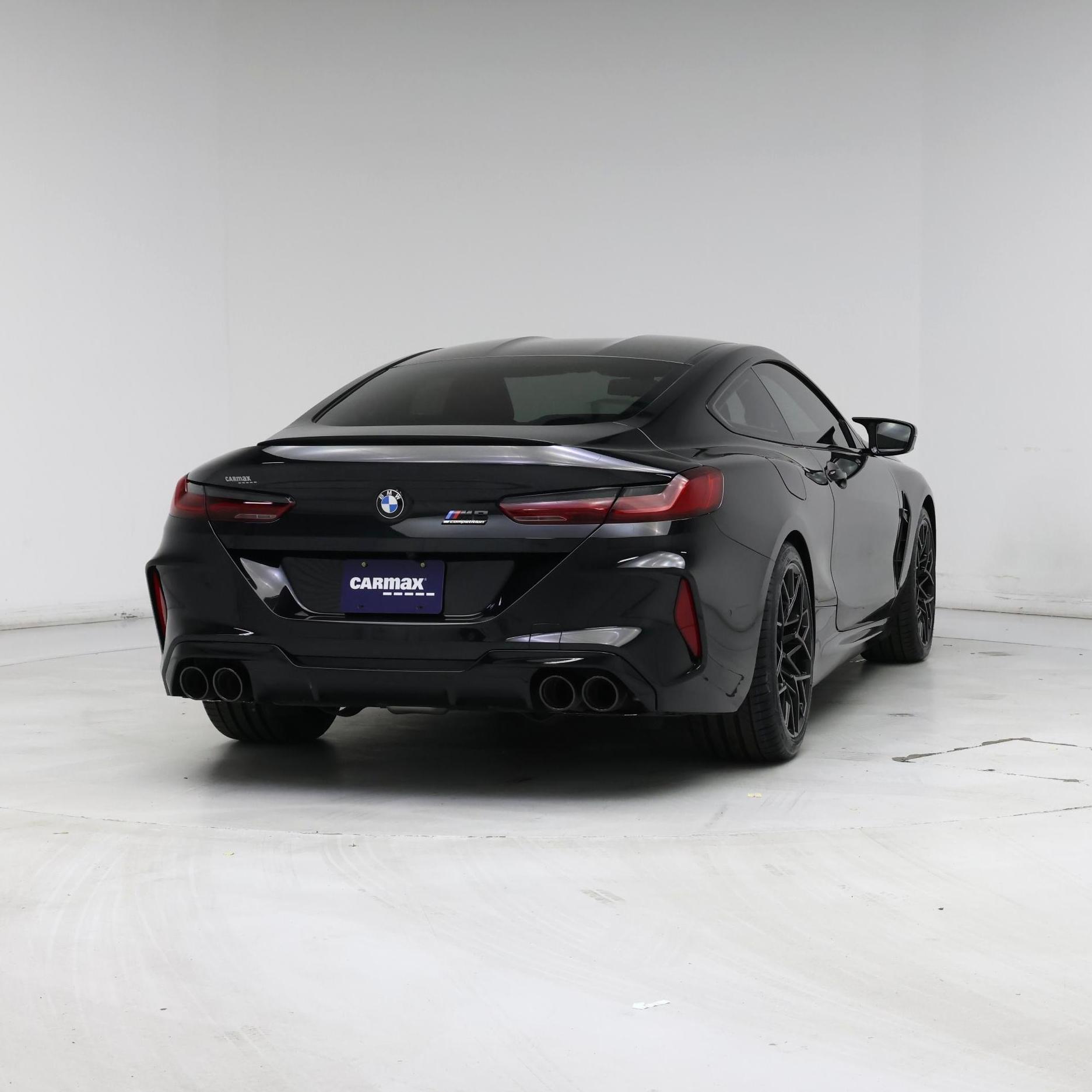 Thumbnail: 2022 BMW M8 - 8