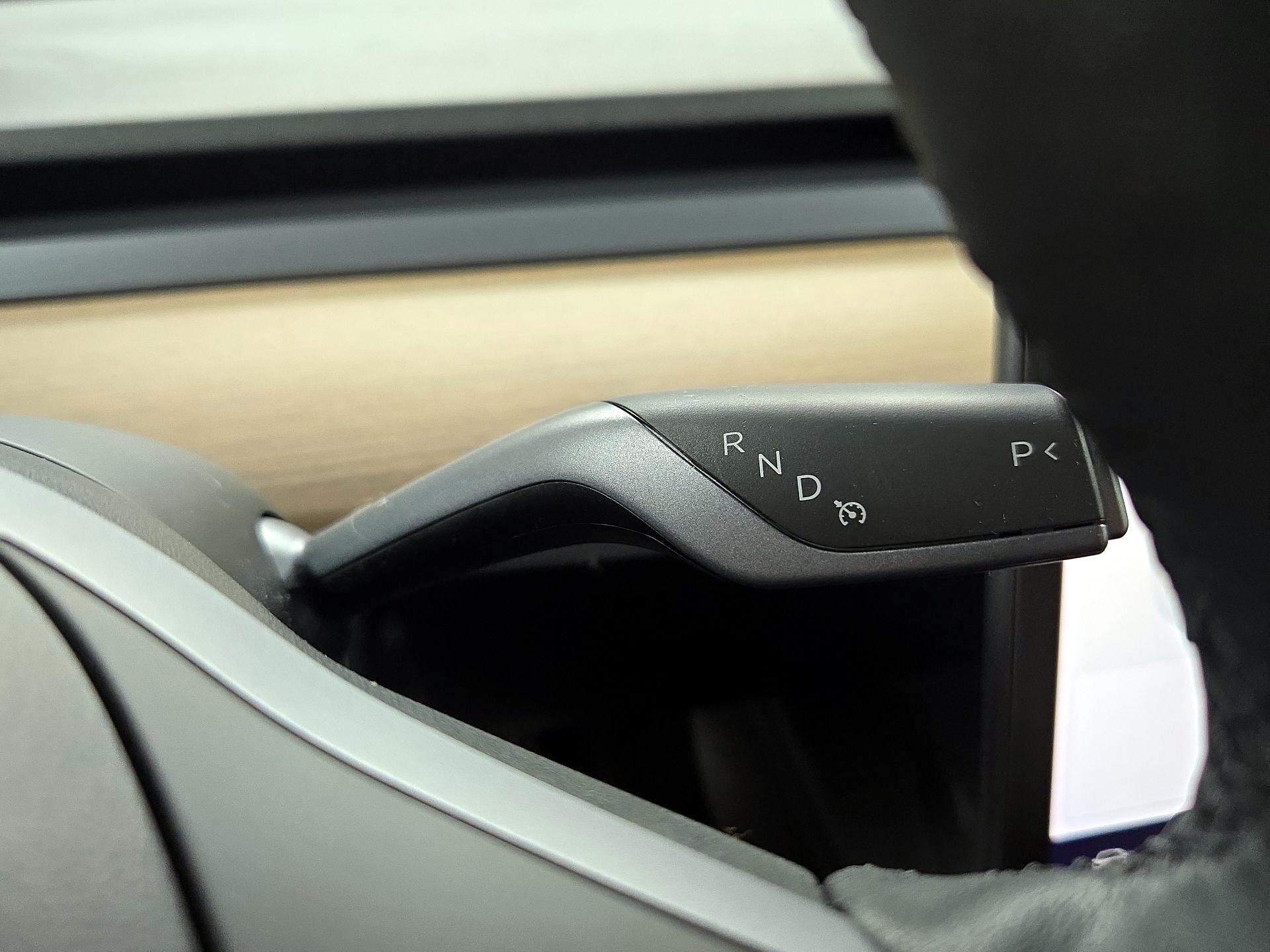 Thumbnail: 2022 Tesla Model Y - 17
