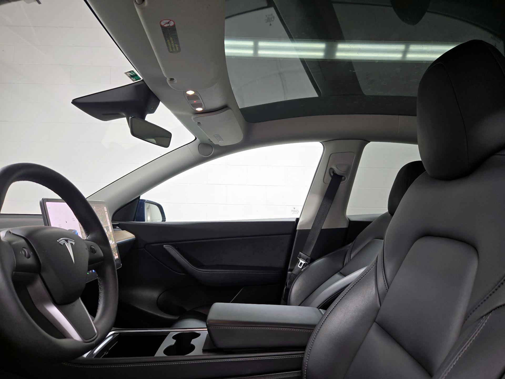 Thumbnail: 2022 Tesla Model Y - 18