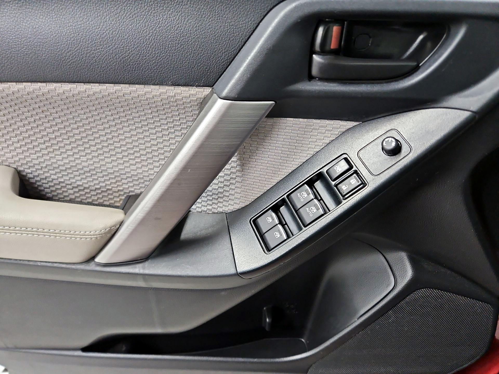 Thumbnail: 2017 Subaru Forester - 12