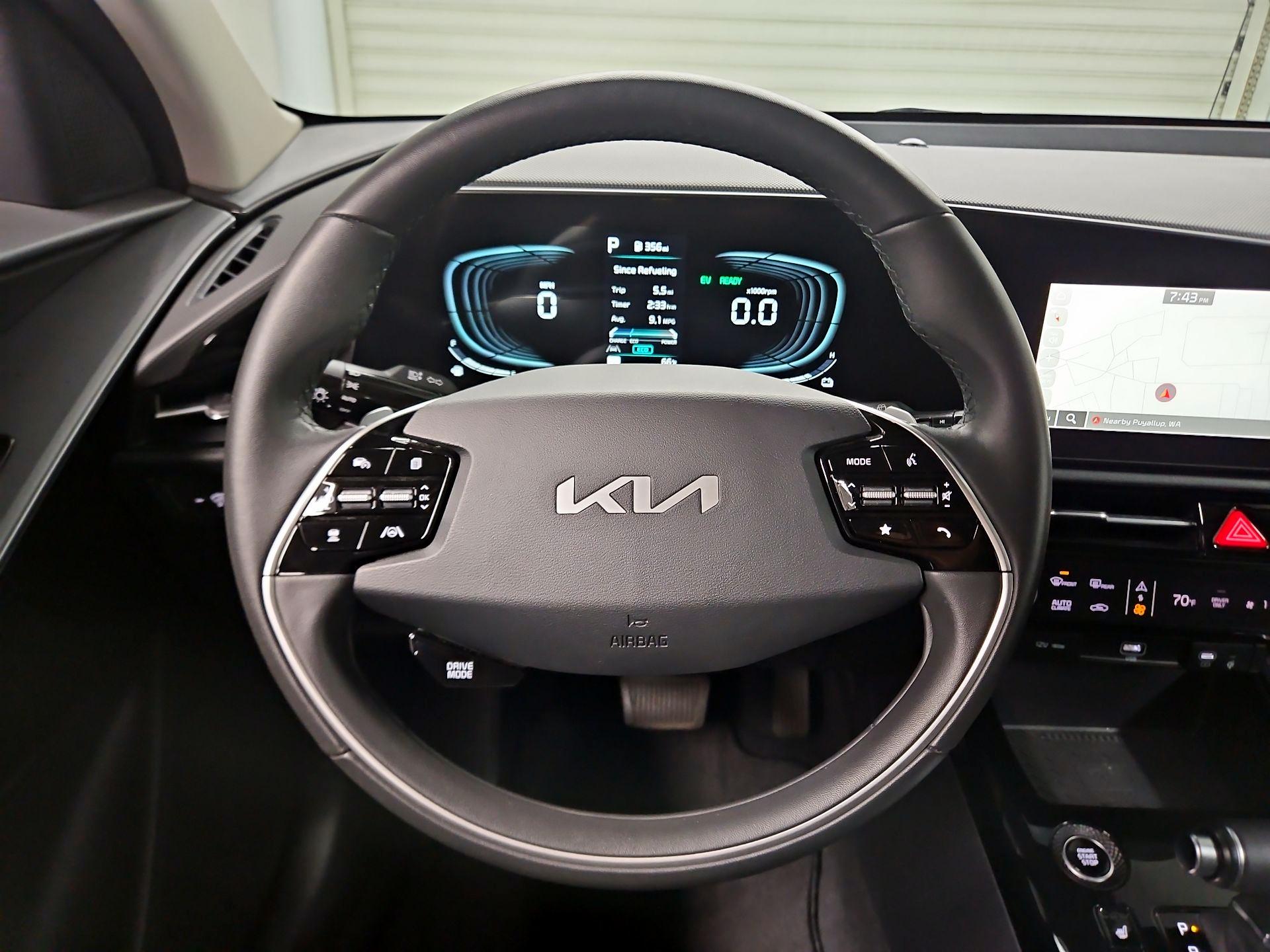 Thumbnail: 2023 Kia Niro - 10
