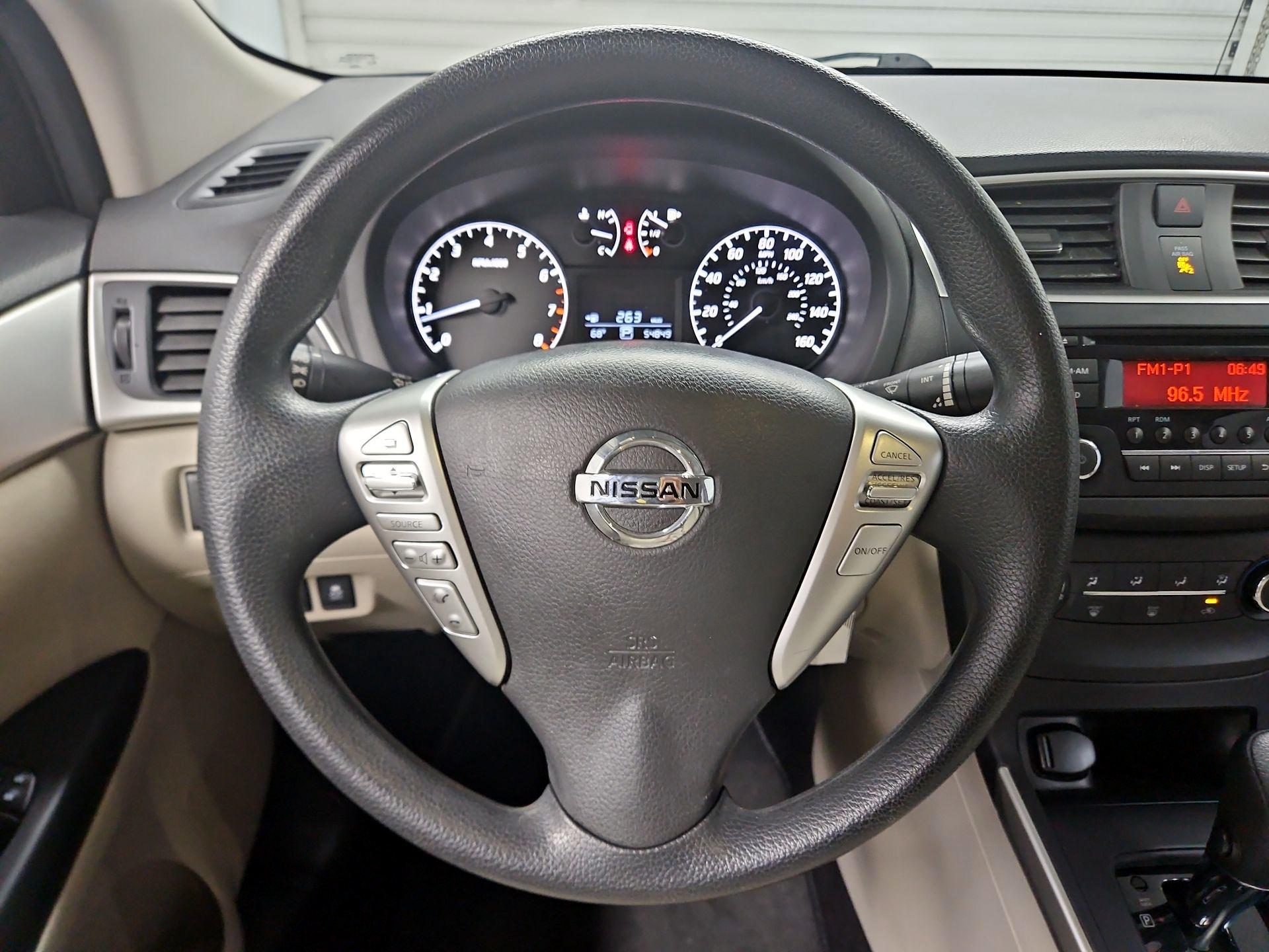 Thumbnail: 2017 Nissan Sentra - 10