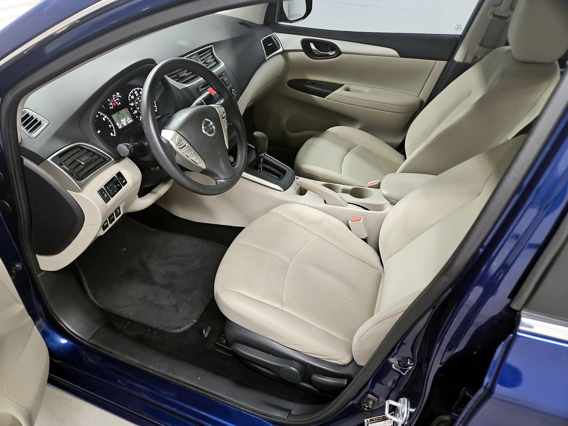 Thumbnail: 2017 Nissan Sentra - 11