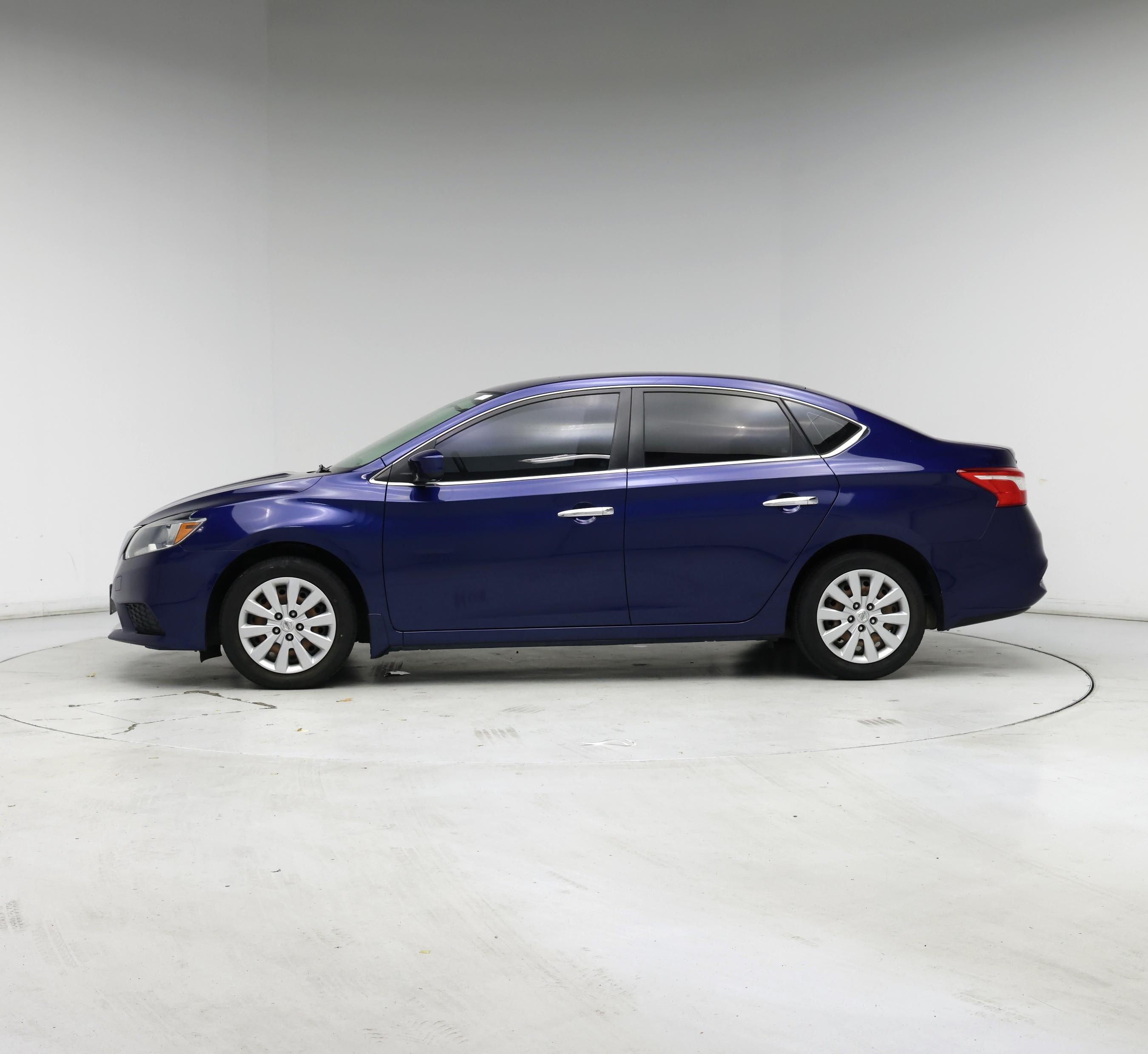 Thumbnail: 2017 Nissan Sentra - 3