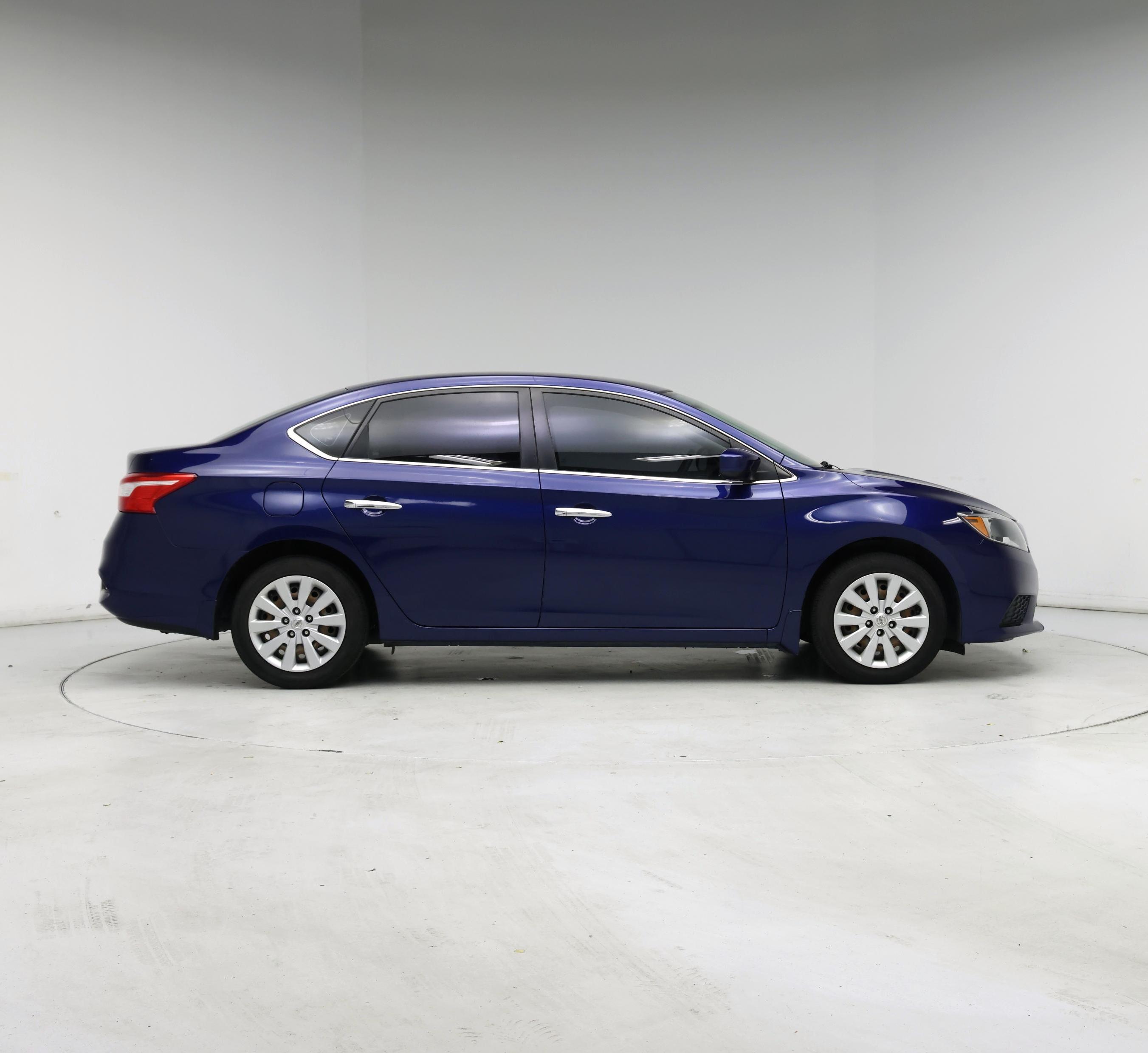 Thumbnail: 2017 Nissan Sentra - 7
