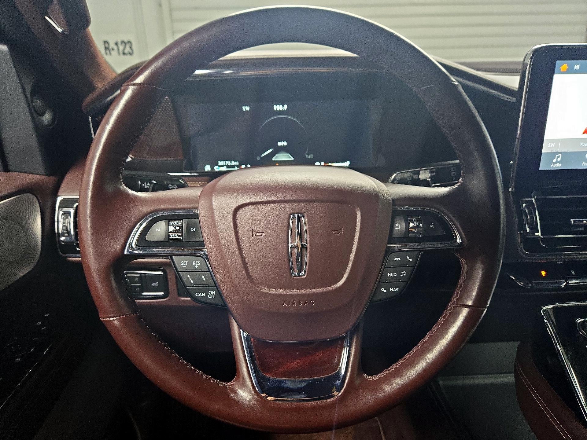 Thumbnail: 2019 Lincoln Navigator - 10