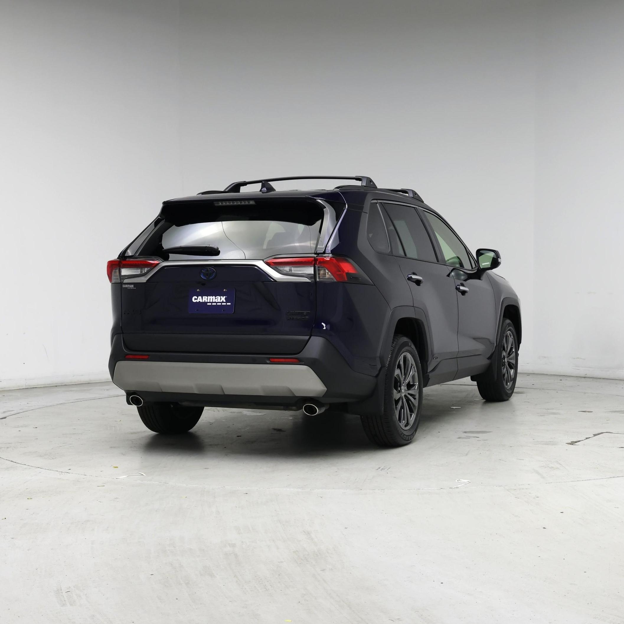 Thumbnail: 2024 Toyota RAV4 - 8