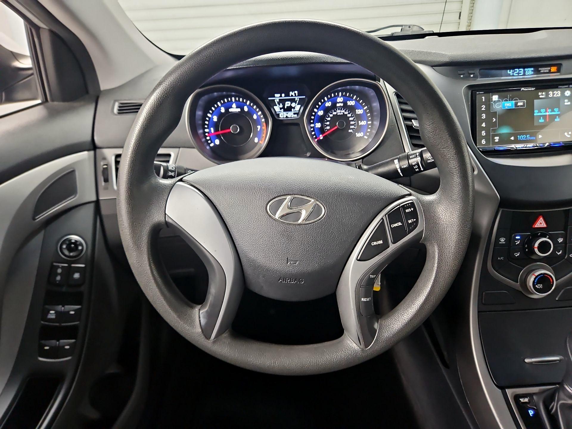 Thumbnail: 2016 Hyundai Elantra - 10