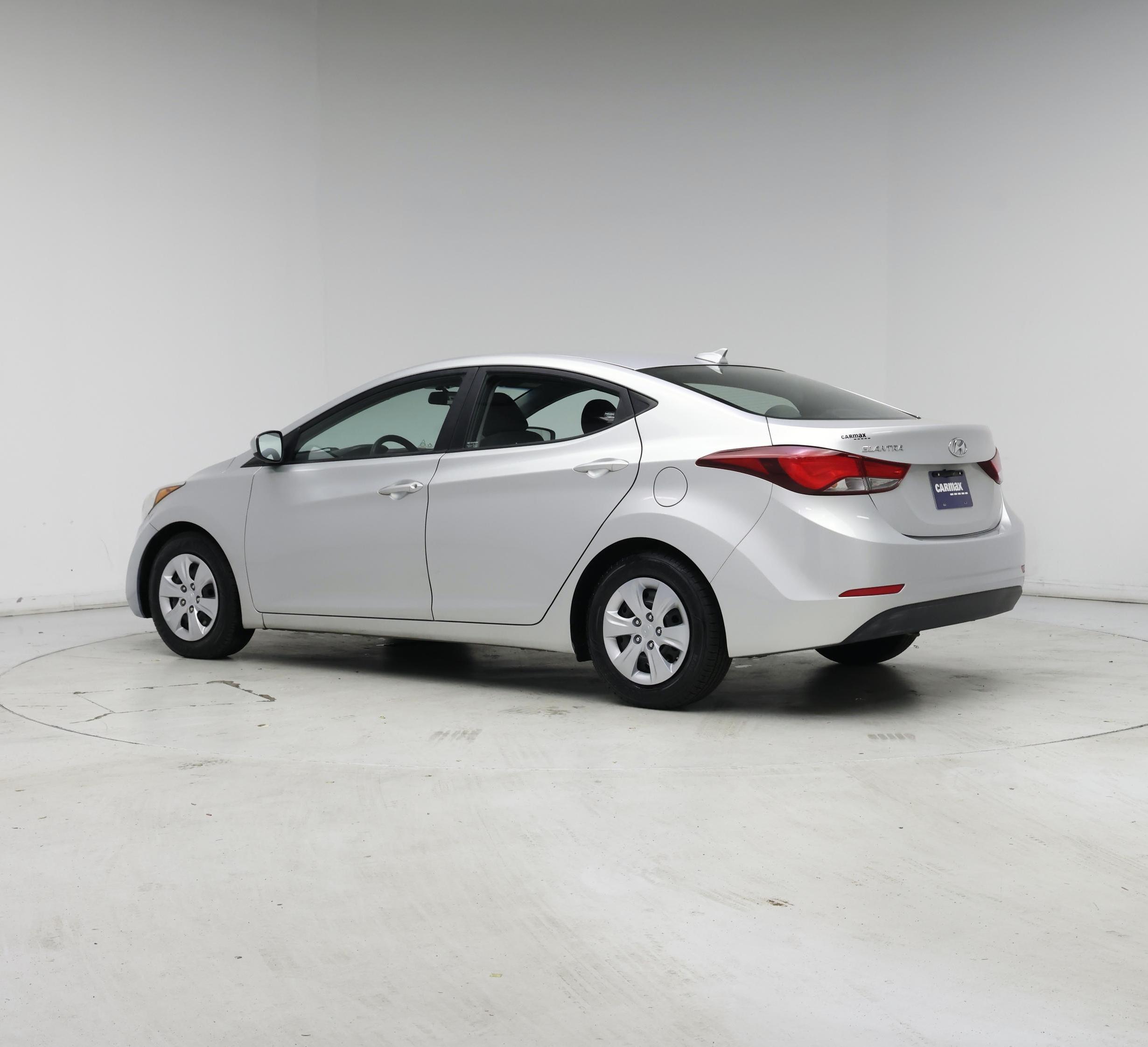 Thumbnail: 2016 Hyundai Elantra - 3