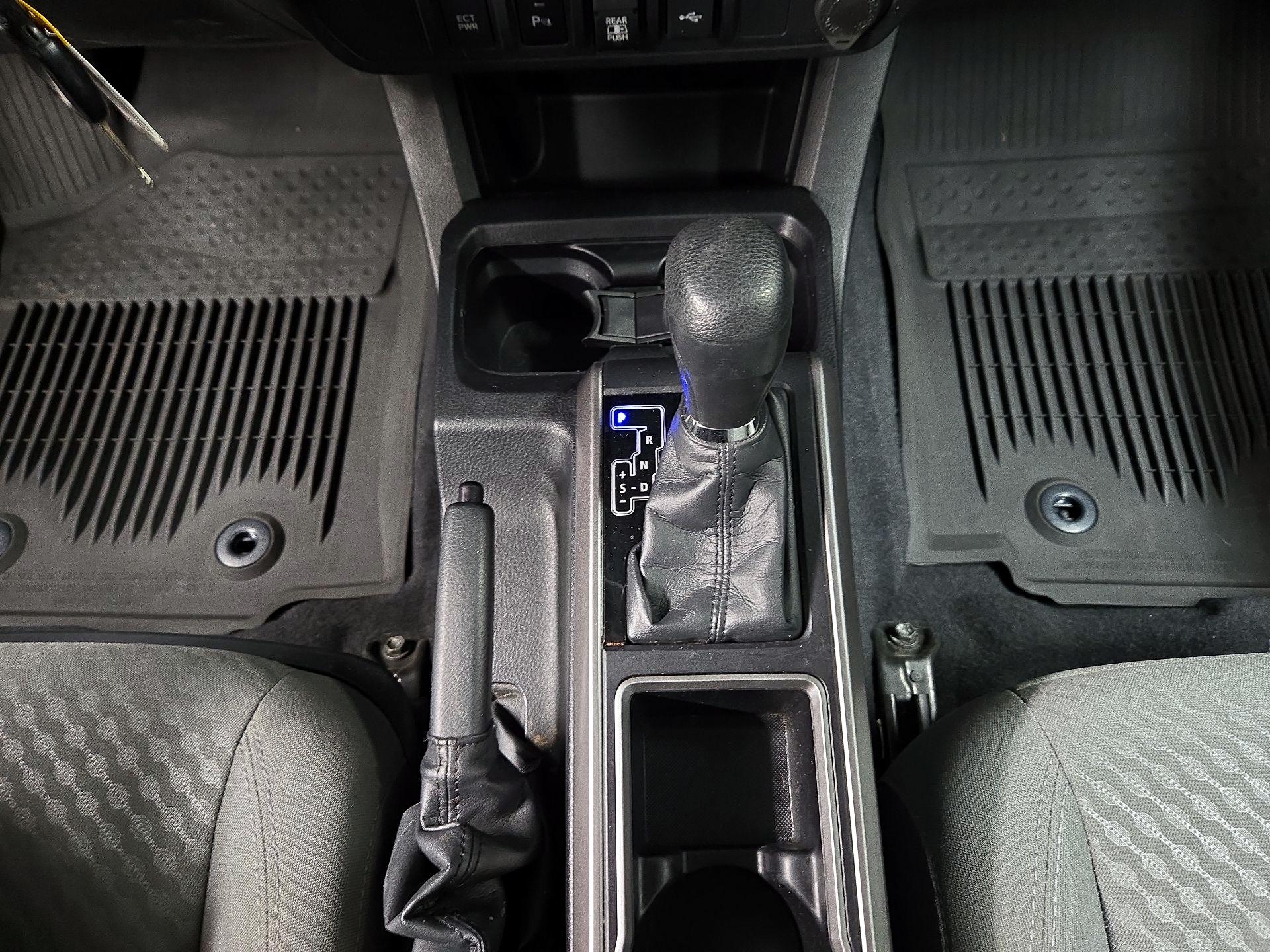 Thumbnail: 2021 Toyota Tacoma - 18