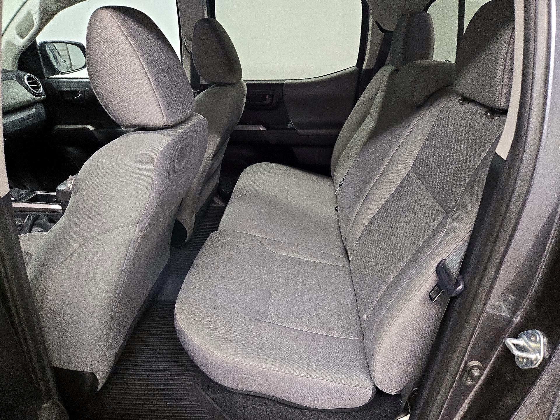 Thumbnail: 2021 Toyota Tacoma - 20