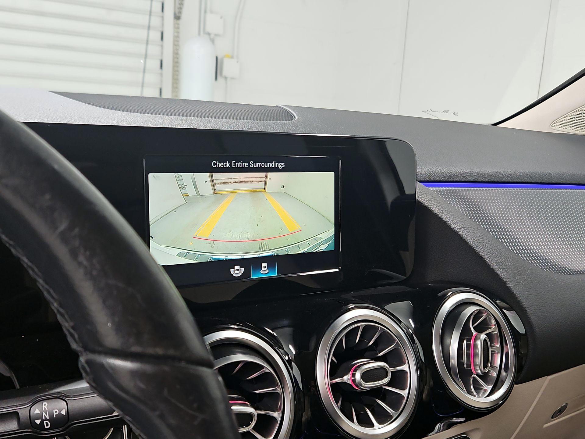 Thumbnail: 2021 Mercedes-Benz GLA - 14