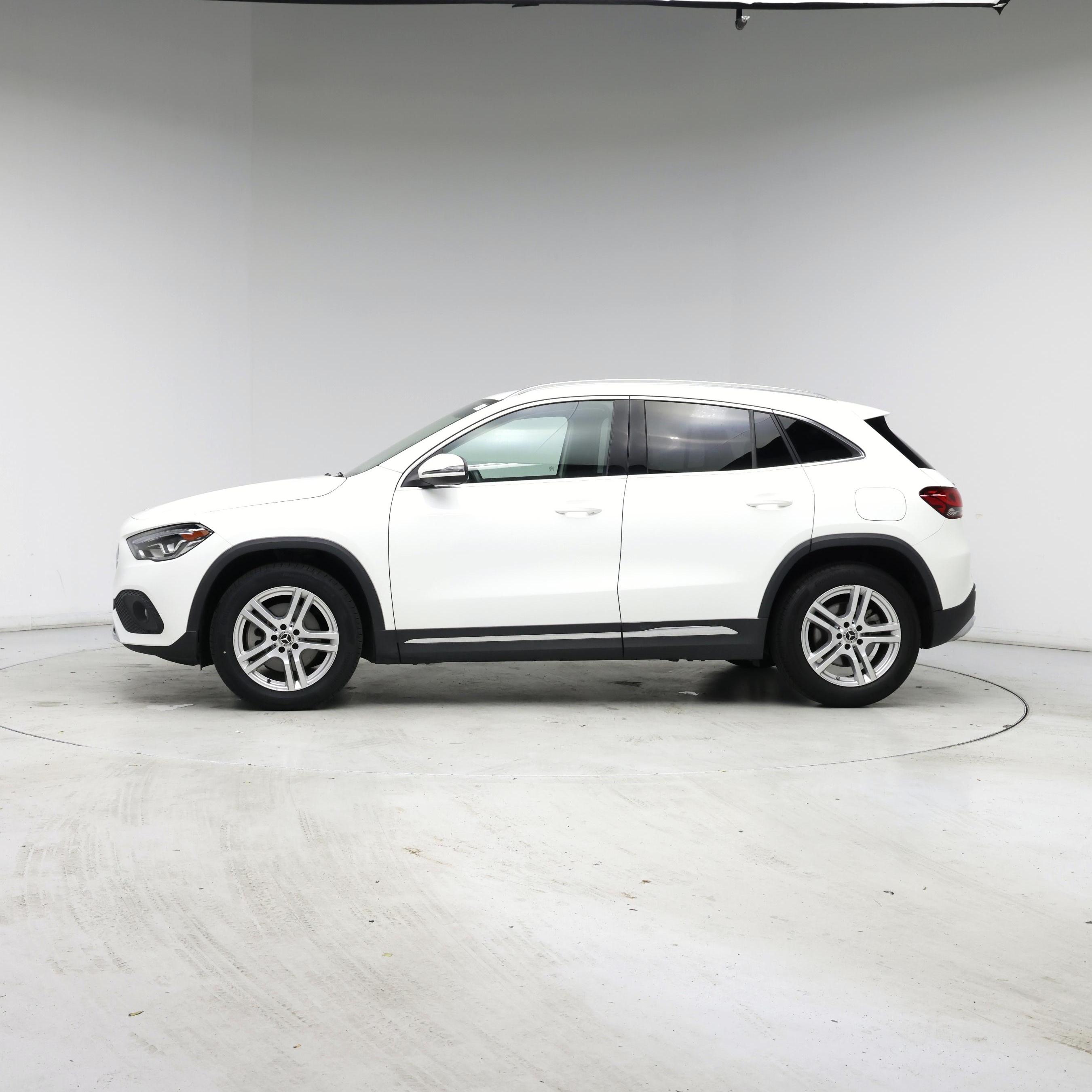 Thumbnail: 2021 Mercedes-Benz GLA - 3