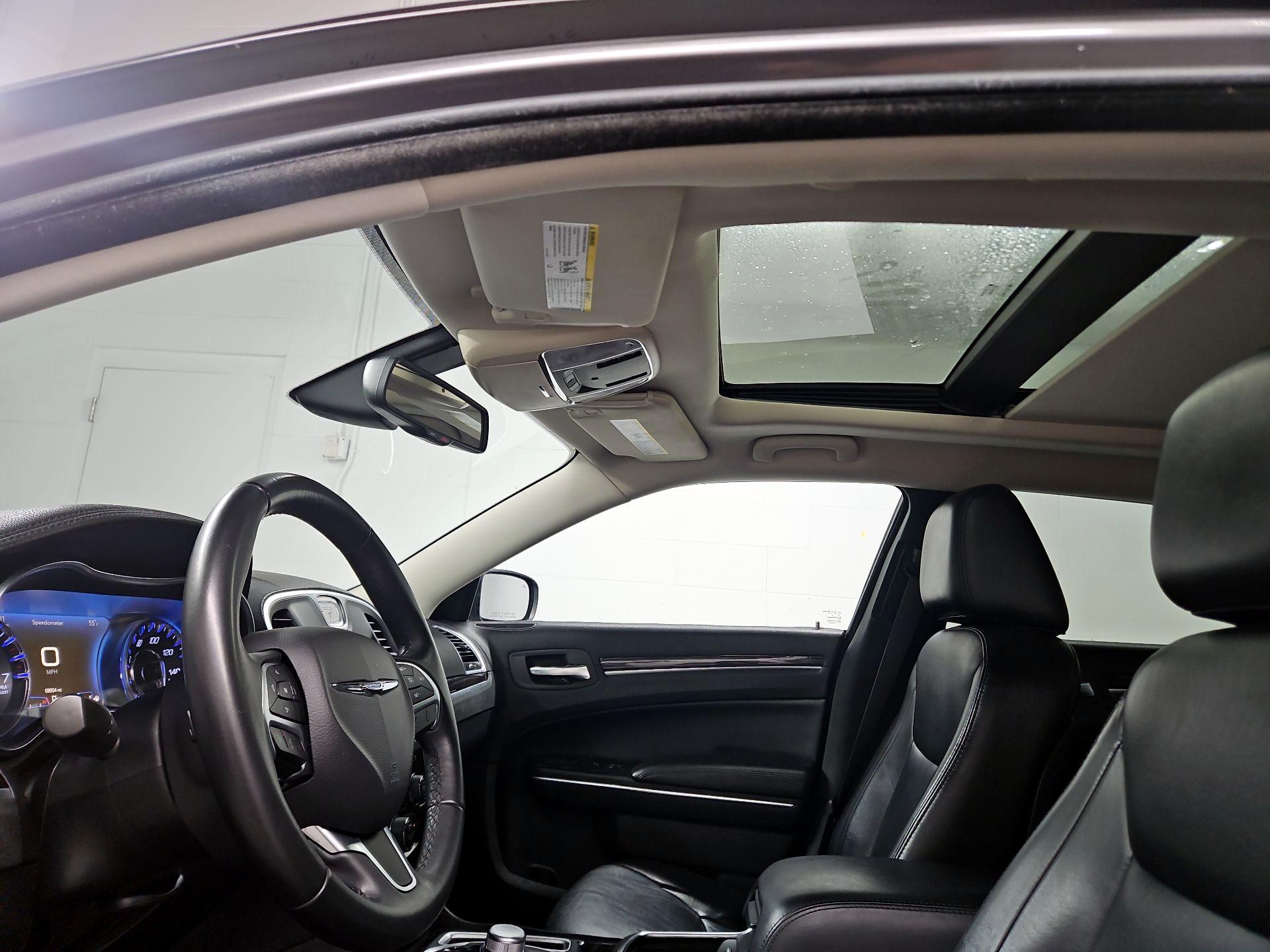 Thumbnail: 2016 Chrysler 300 - 19