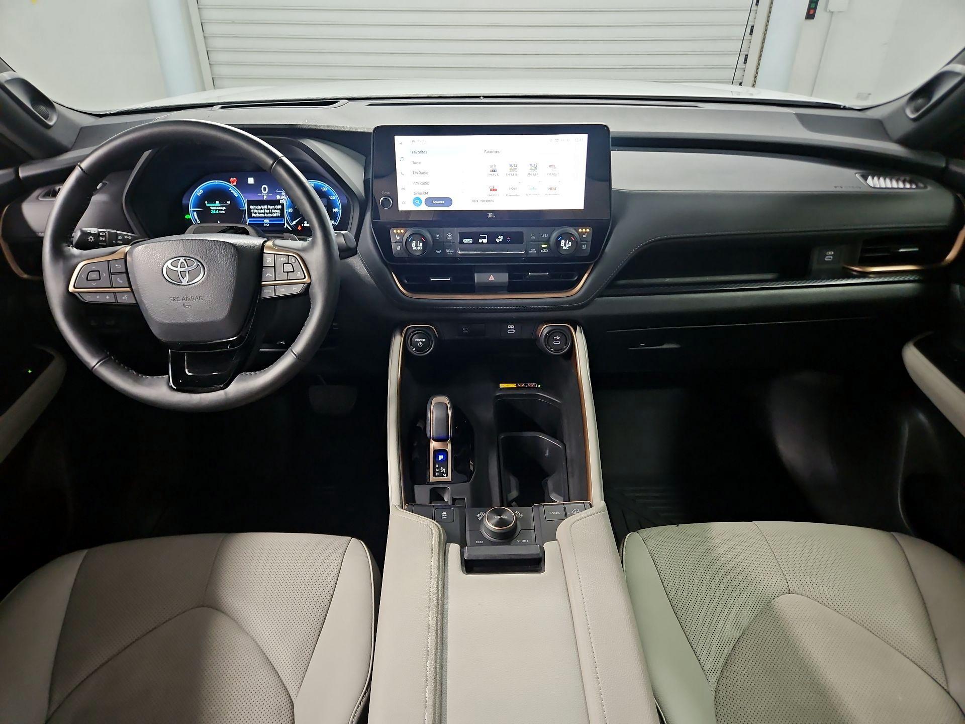 Thumbnail: 2024 Toyota Highlander - 9