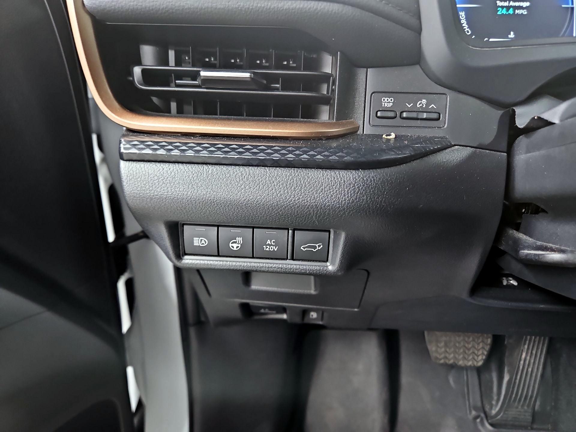 Thumbnail: 2024 Toyota Highlander - 13