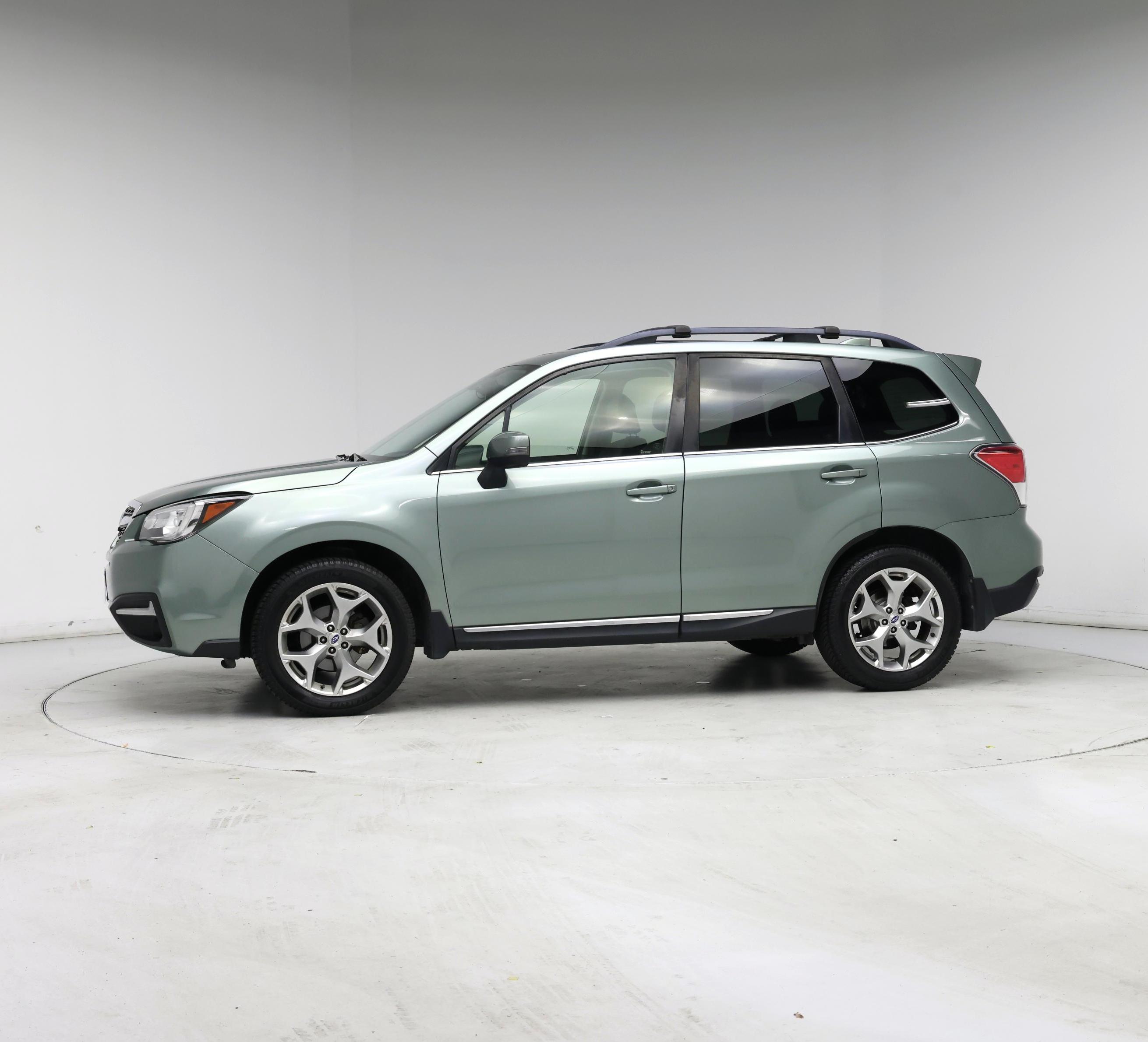 Thumbnail: 2018 Subaru Forester - 3