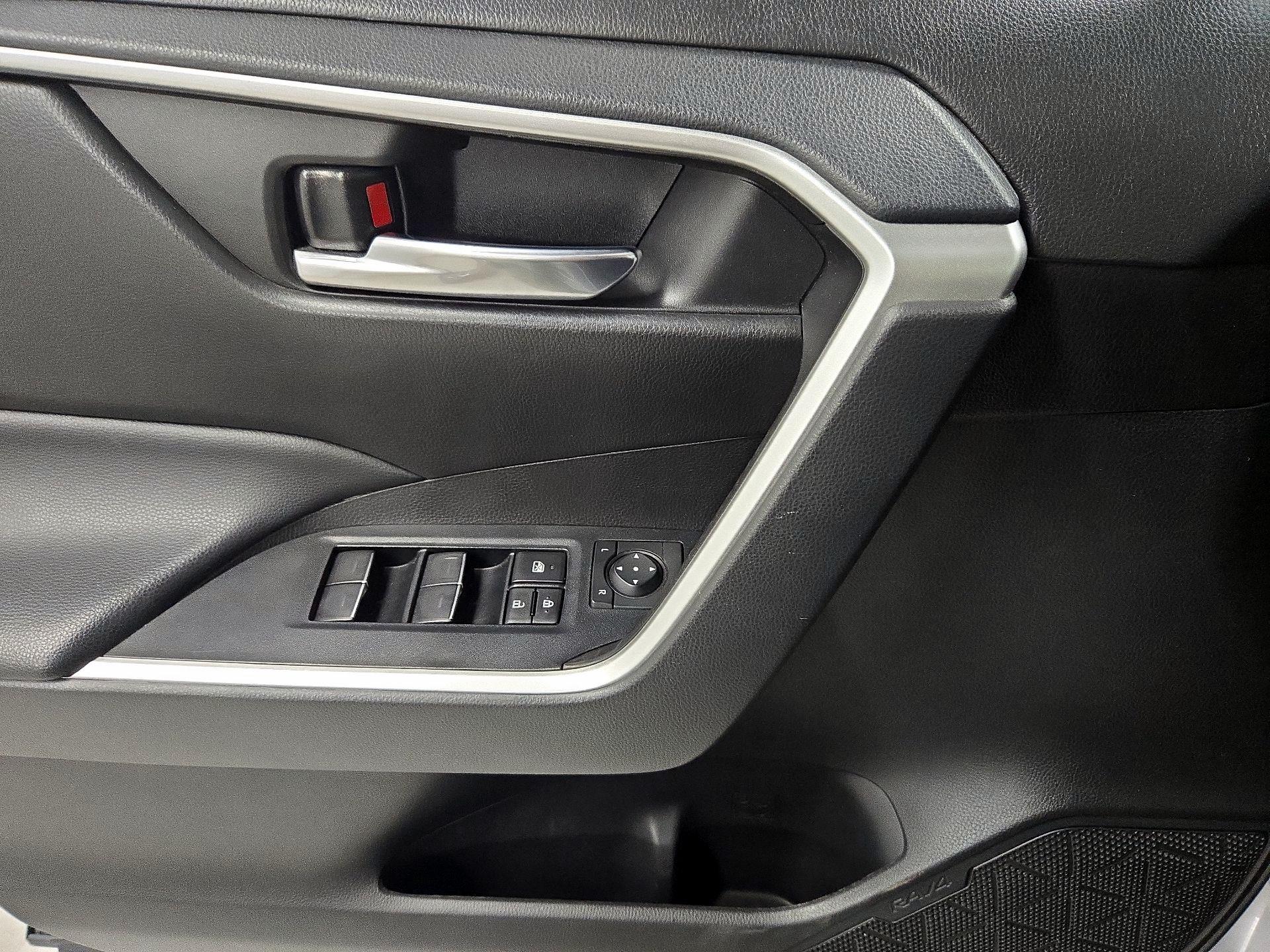 Thumbnail: 2023 Toyota RAV4 - 12