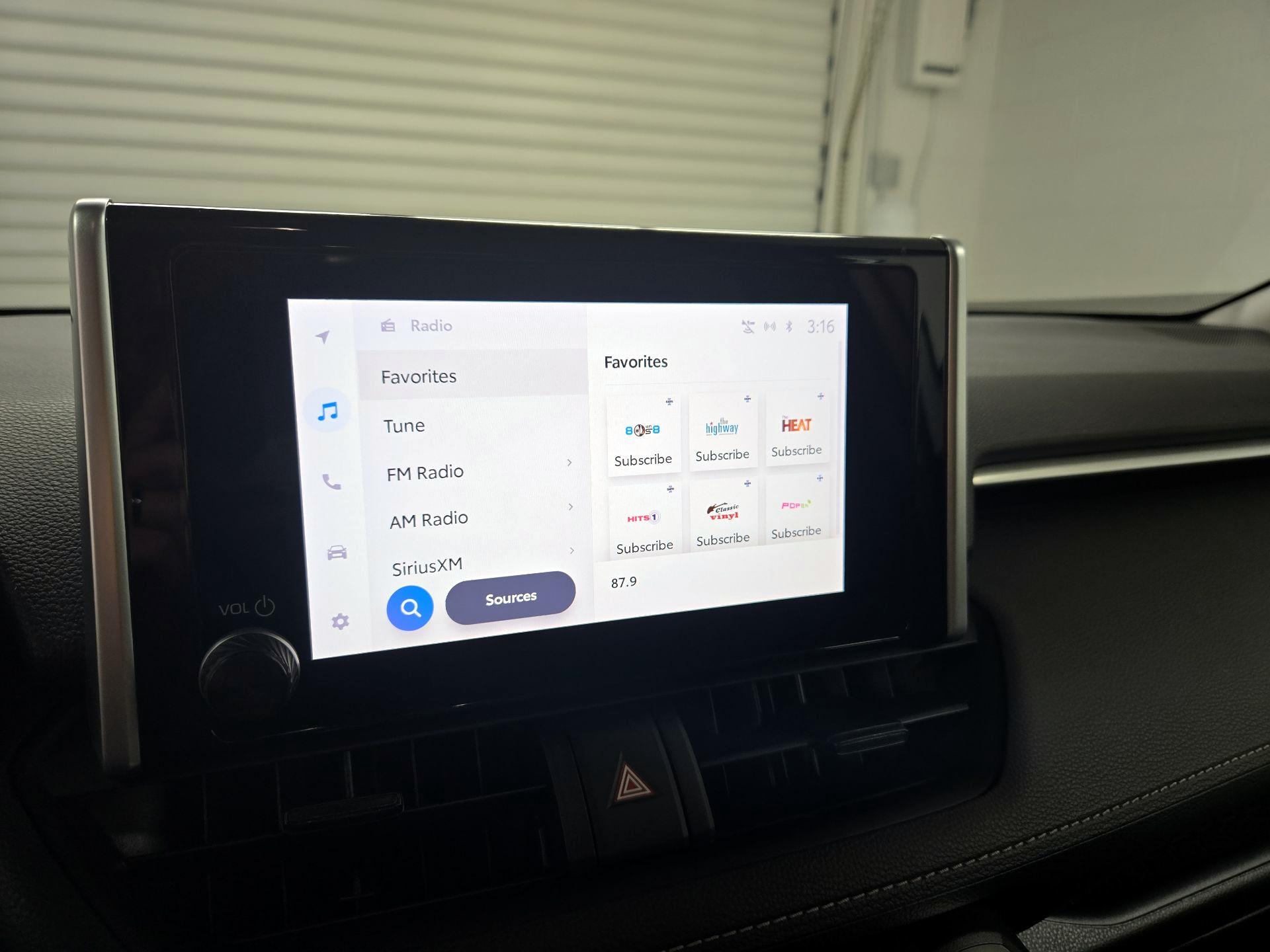 Thumbnail: 2023 Toyota RAV4 - 15