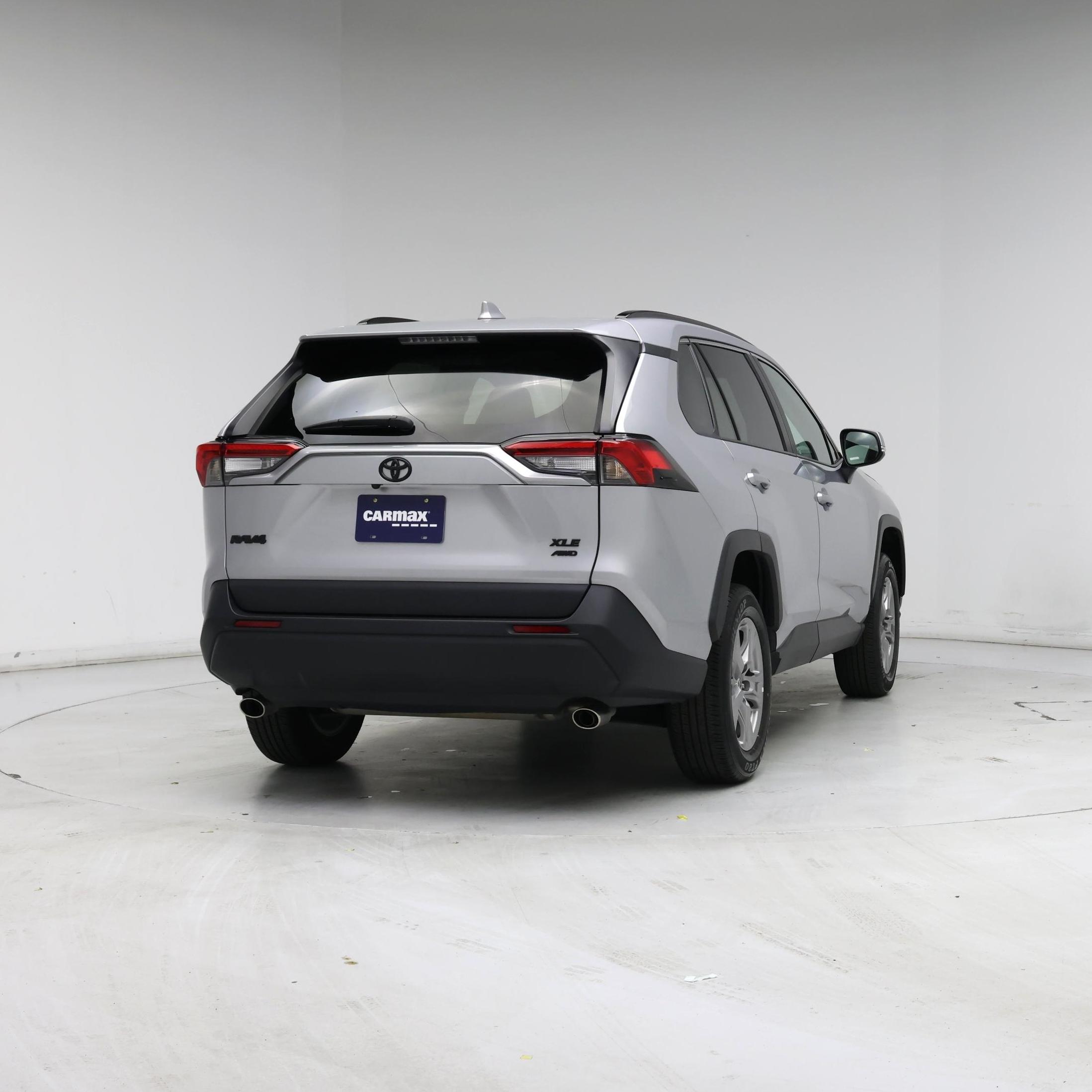 Thumbnail: 2023 Toyota RAV4 - 8