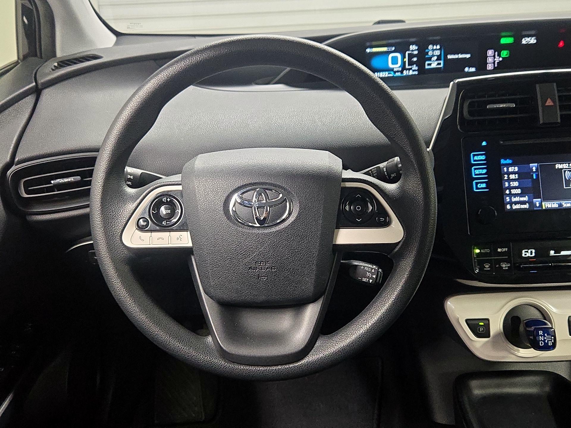 Thumbnail: 2016 Toyota Prius - 10