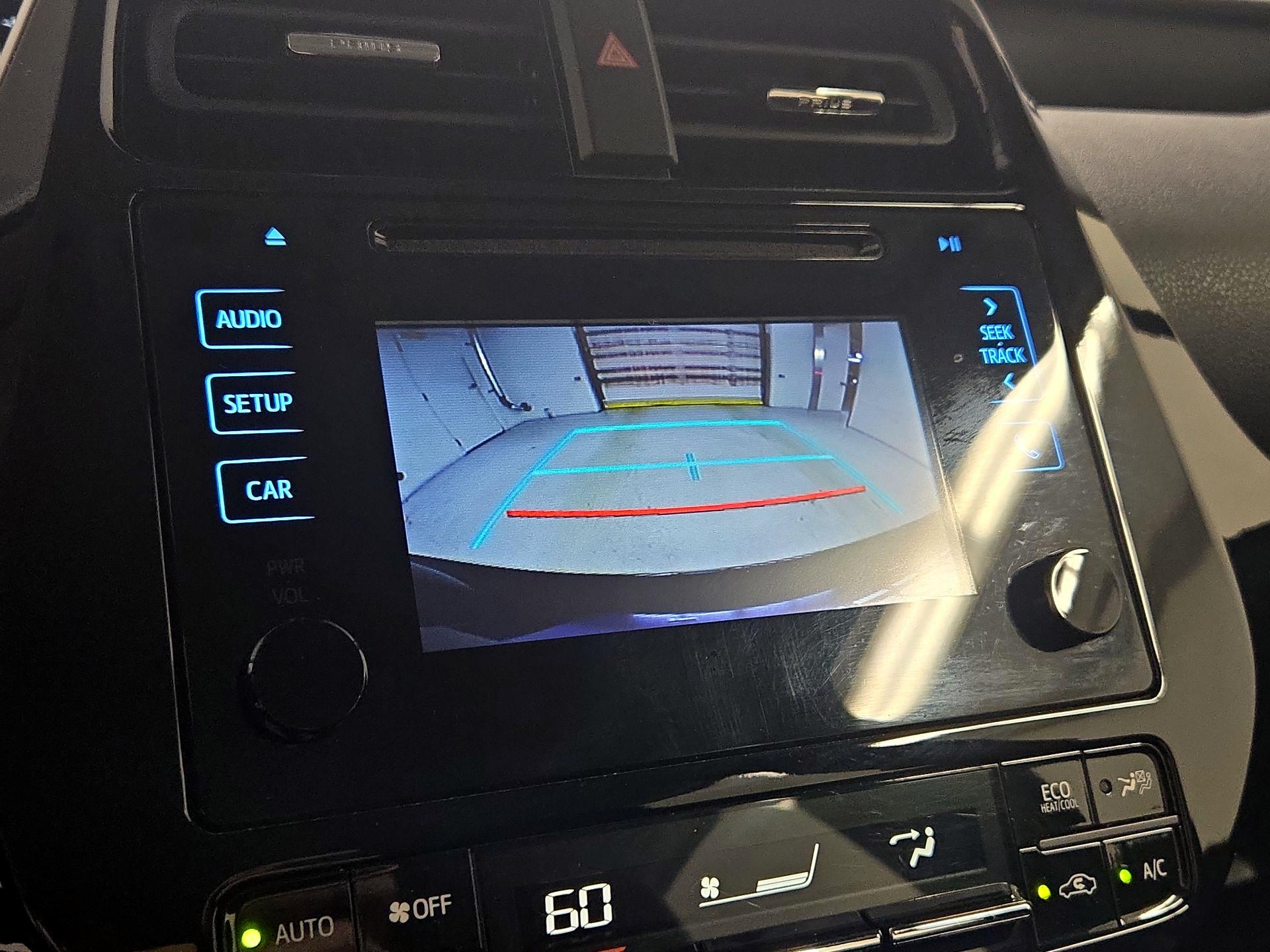 Thumbnail: 2016 Toyota Prius - 14