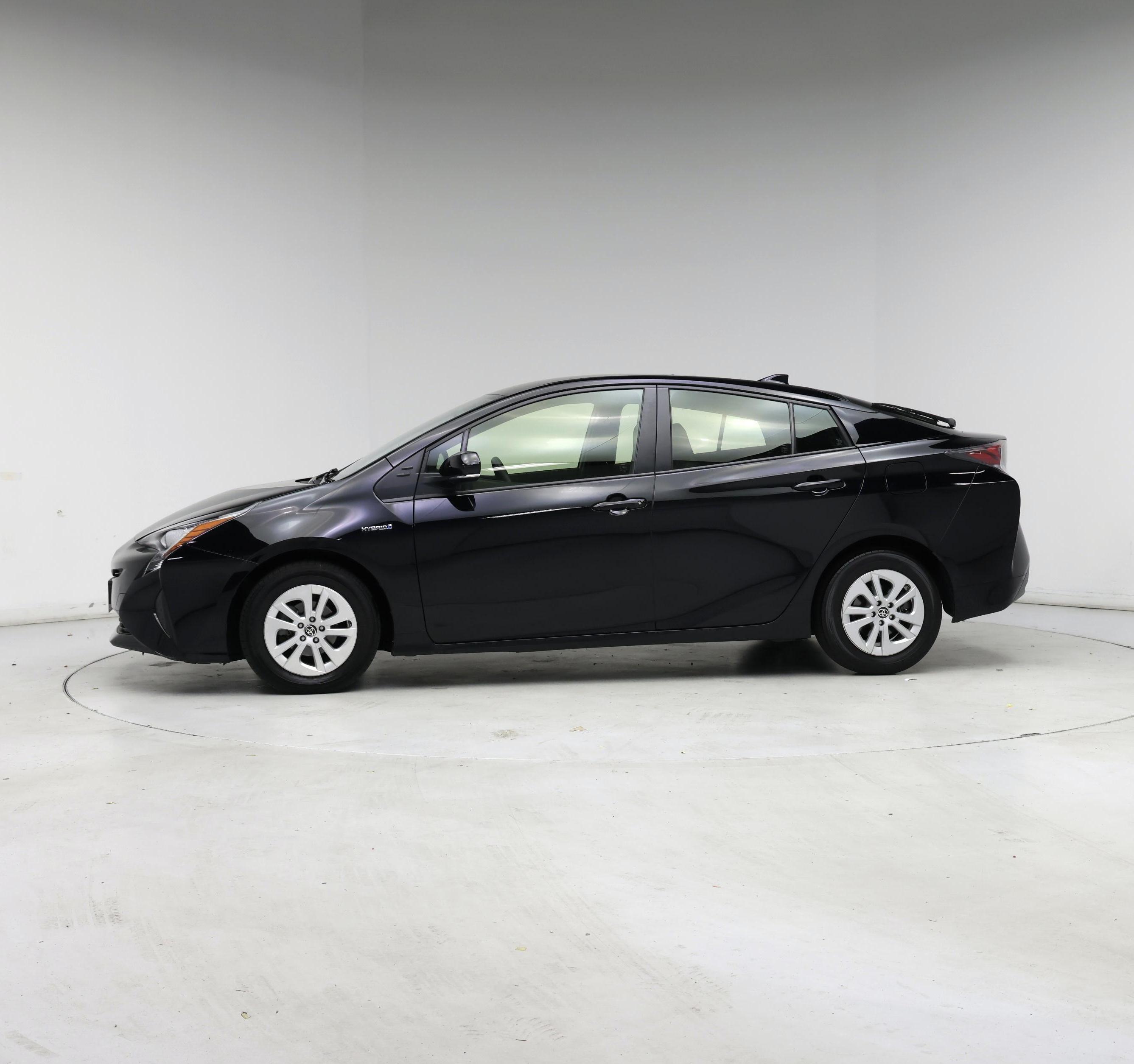 Thumbnail: 2016 Toyota Prius - 3