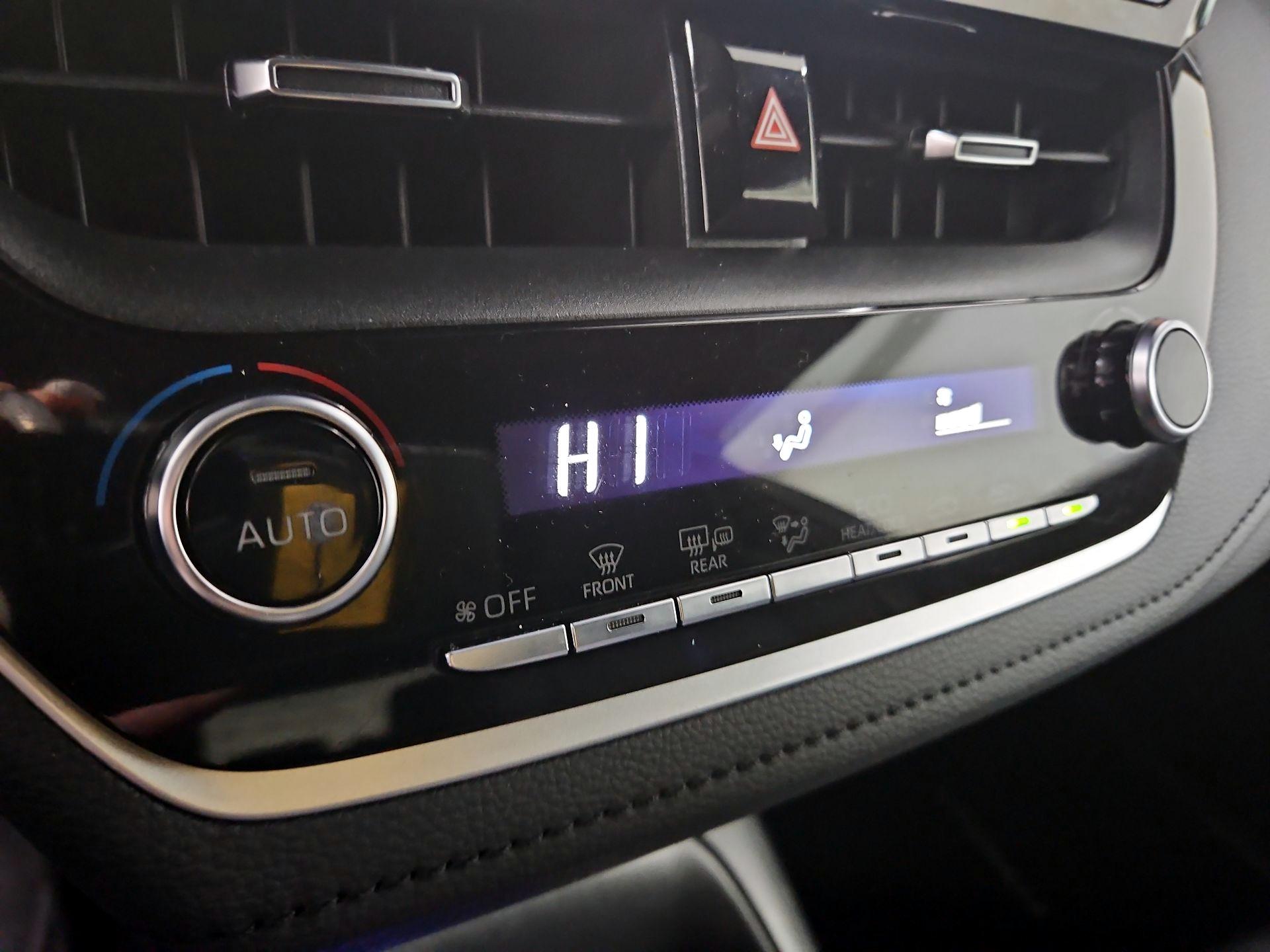 Thumbnail: 2022 Toyota Corolla - 16