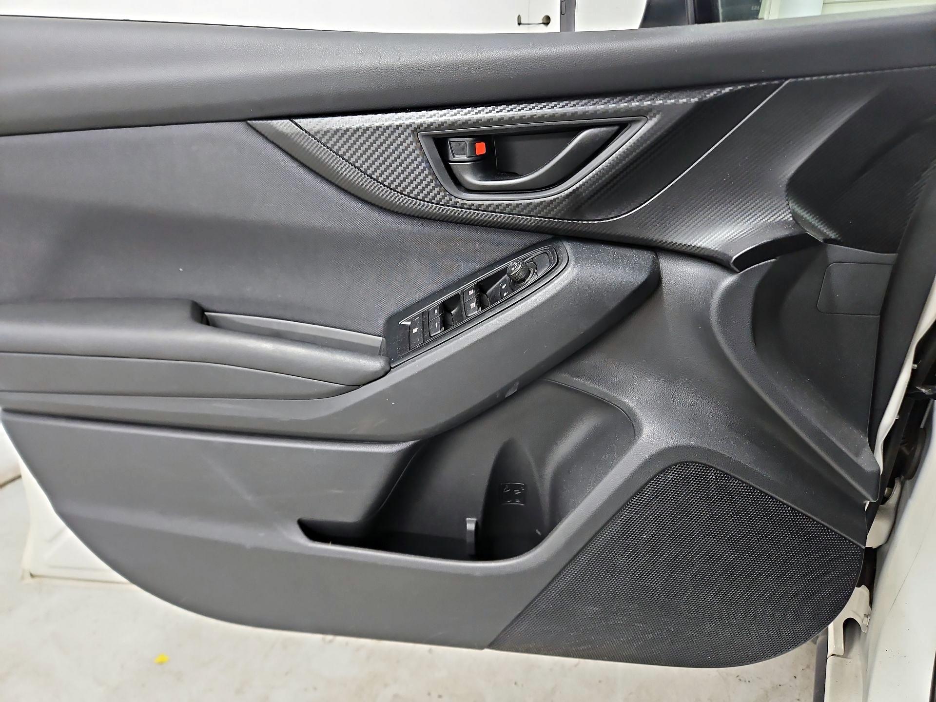 Thumbnail: 2018 Subaru Crosstrek - 12