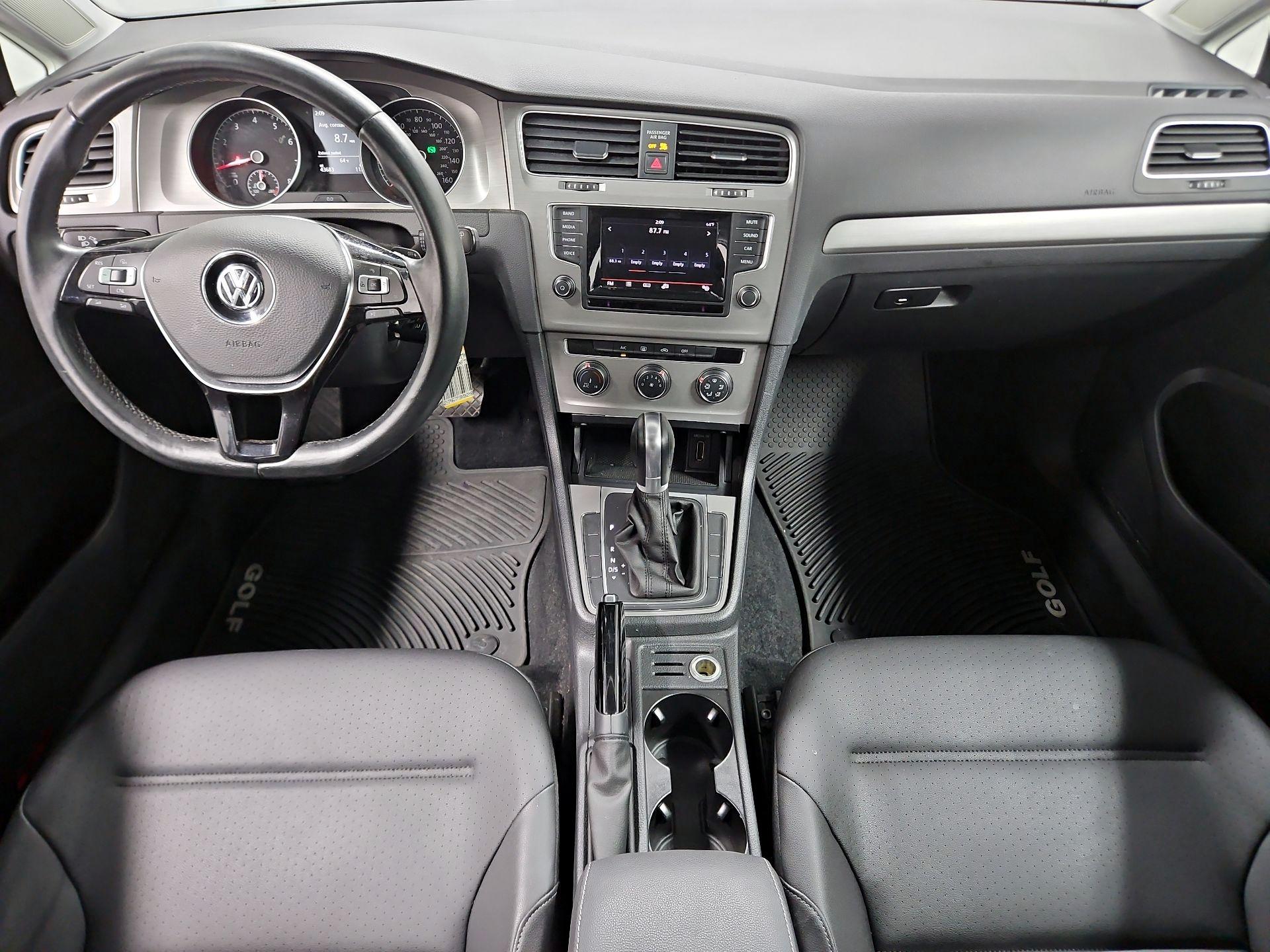 Thumbnail: 2015 Volkswagen Golf - 9