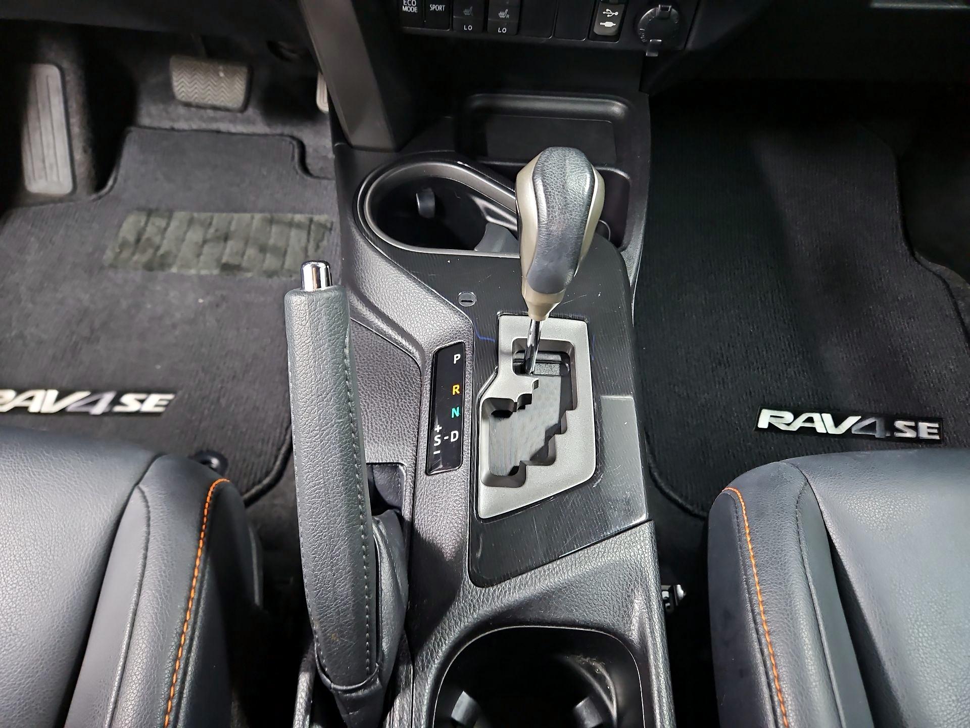 Thumbnail: 2016 Toyota RAV4 - 17