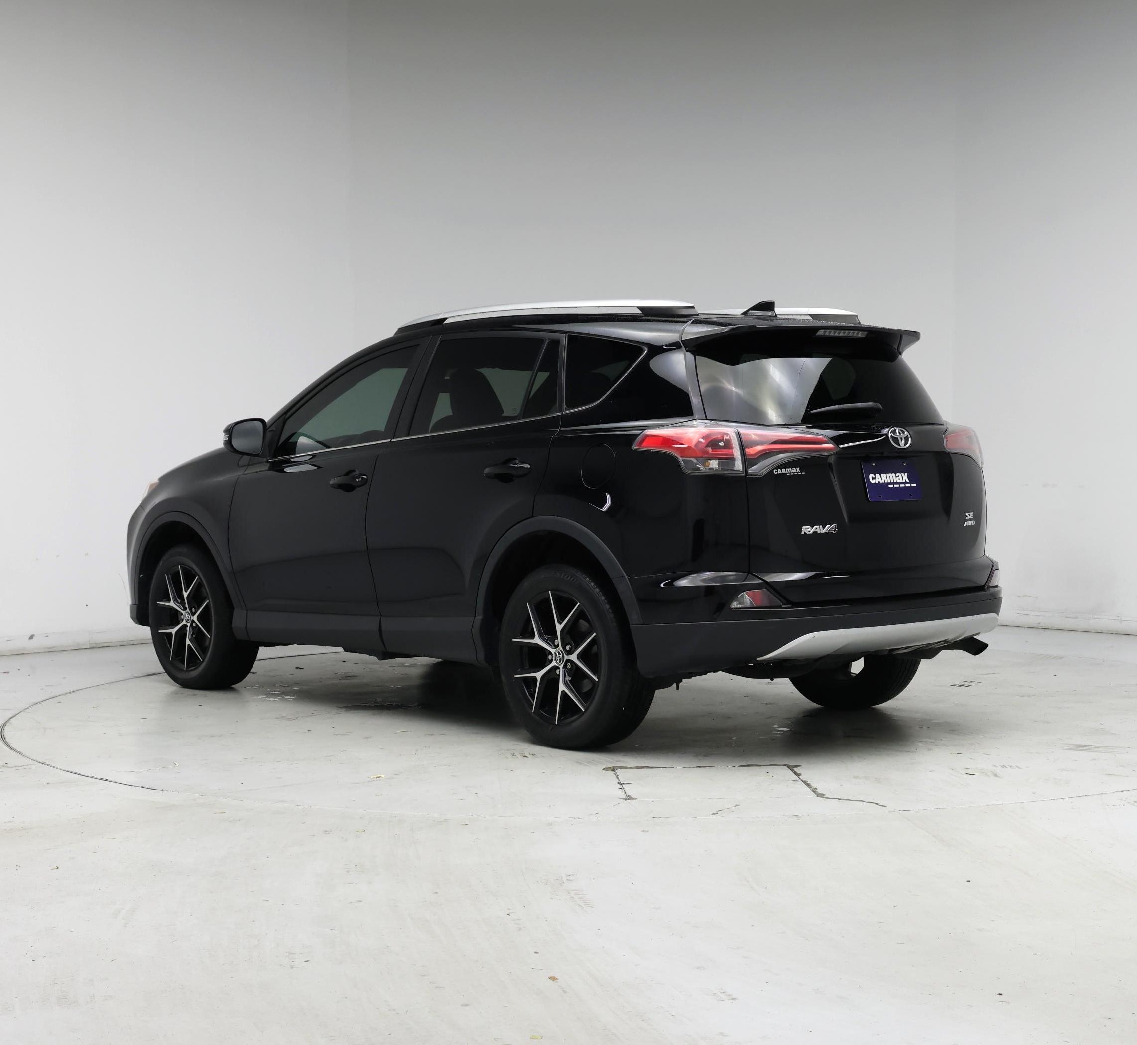 Thumbnail: 2016 Toyota RAV4 - 2