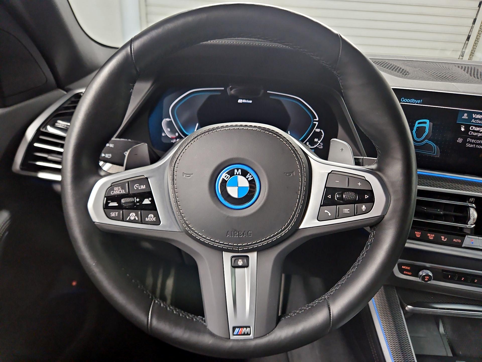 Thumbnail: 2022 BMW X5 - 10