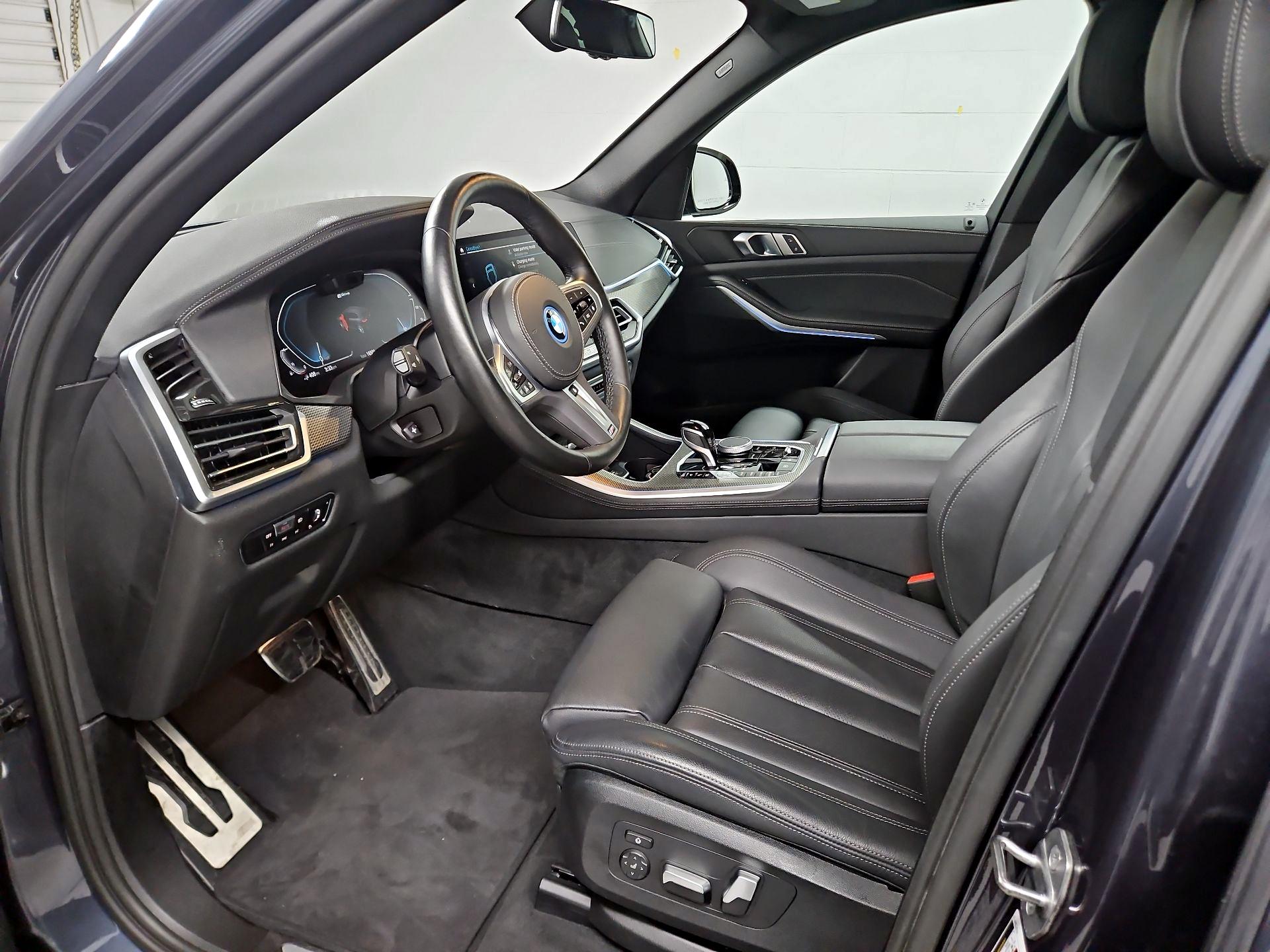 Thumbnail: 2022 BMW X5 - 11