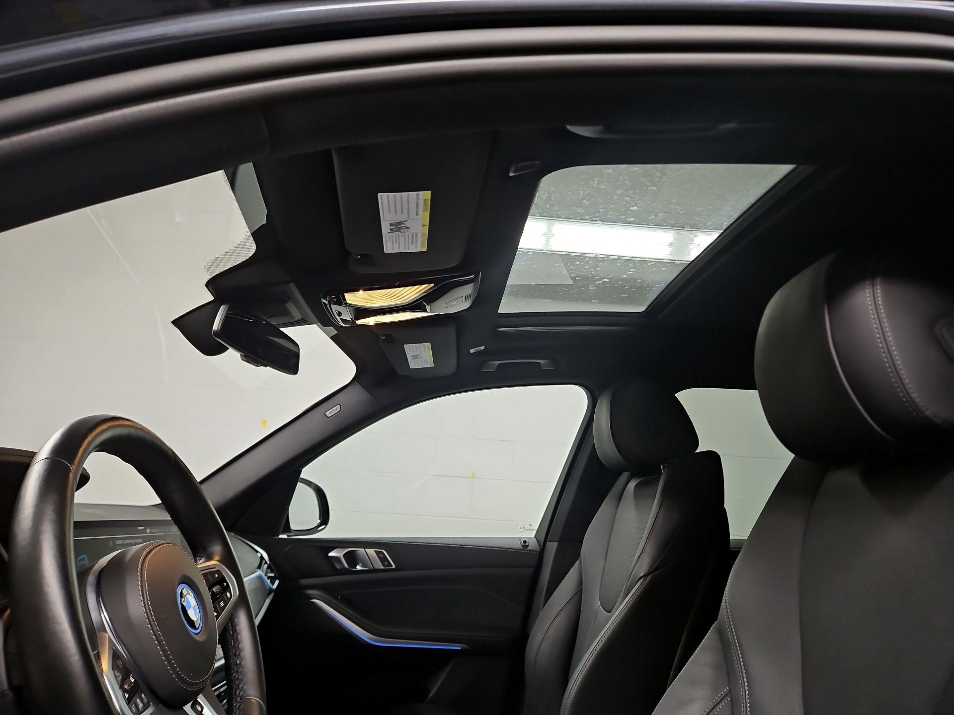 Thumbnail: 2022 BMW X5 - 20