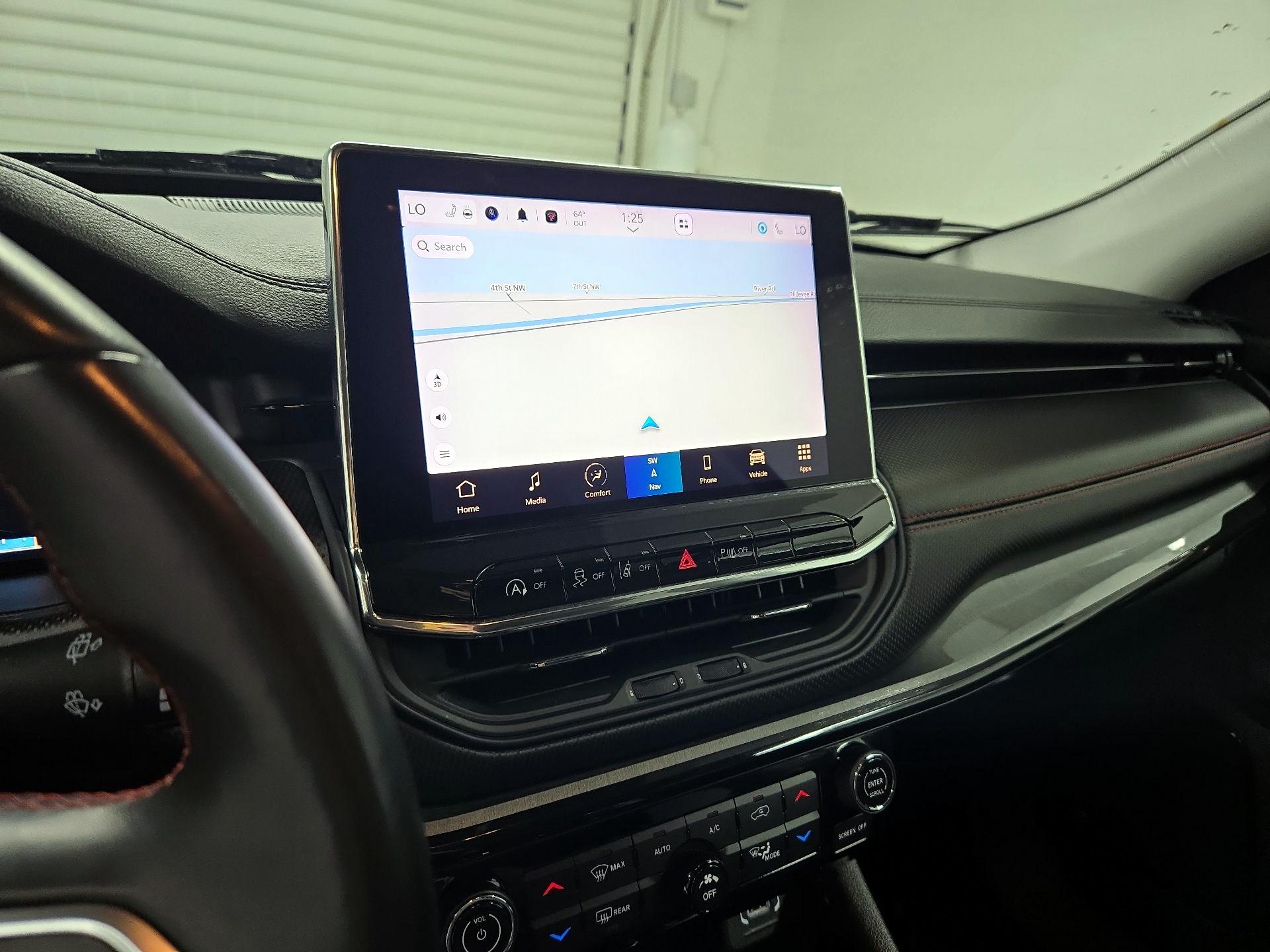 Thumbnail: 2022 Jeep Compass - 14