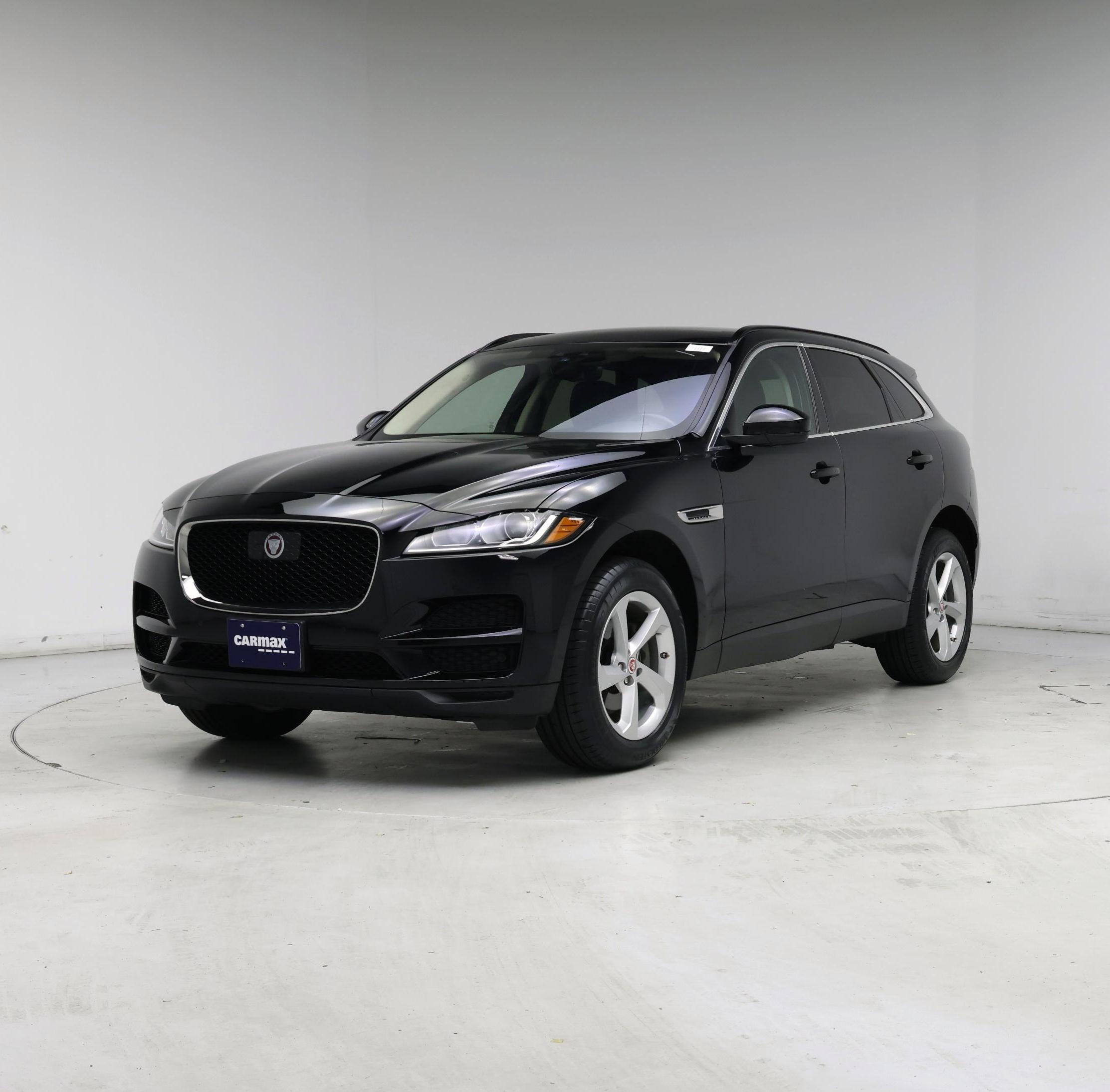 Thumbnail: 2019 Jaguar F-Pace - 4