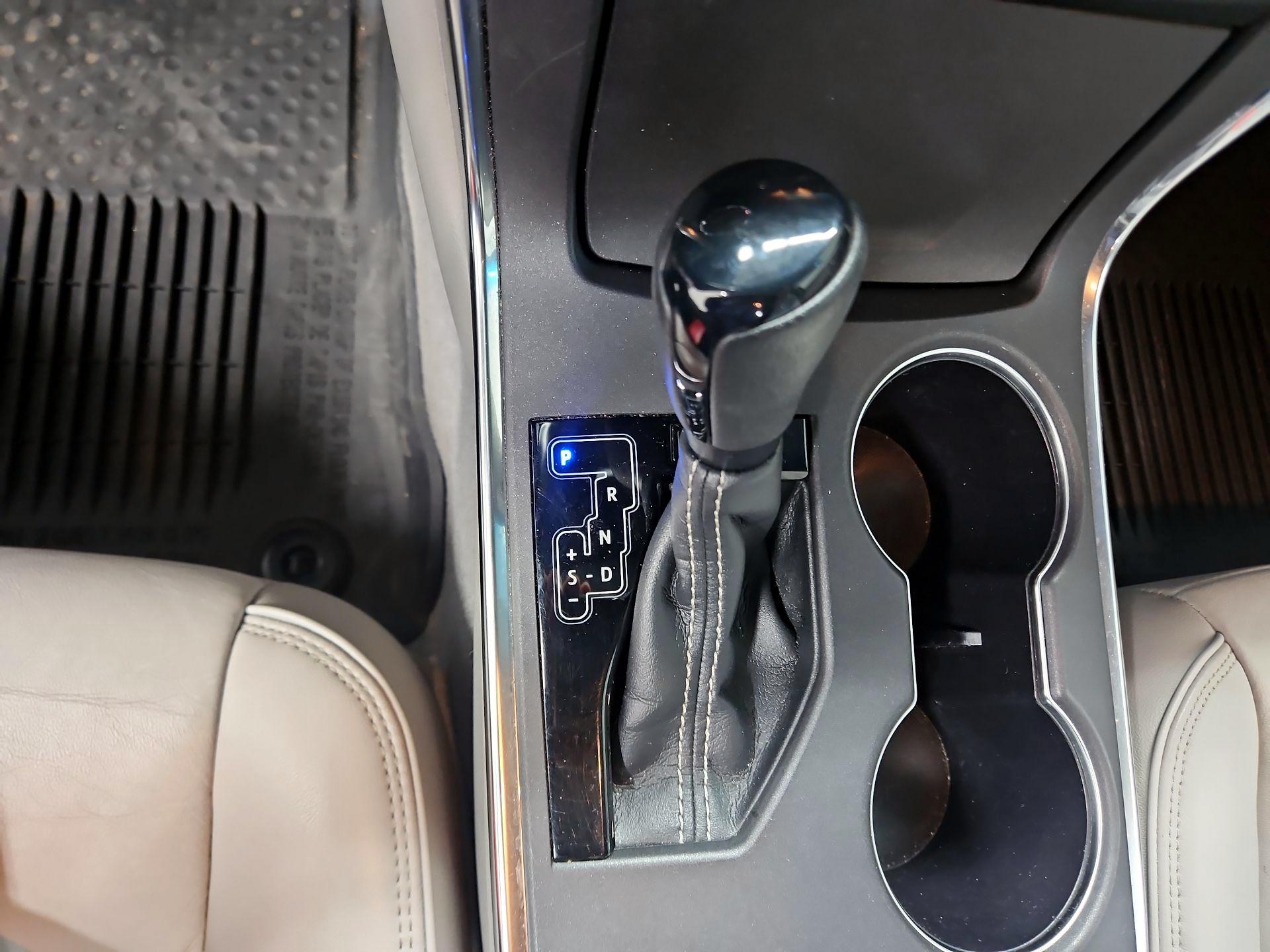 Thumbnail: 2016 Toyota Camry - 18