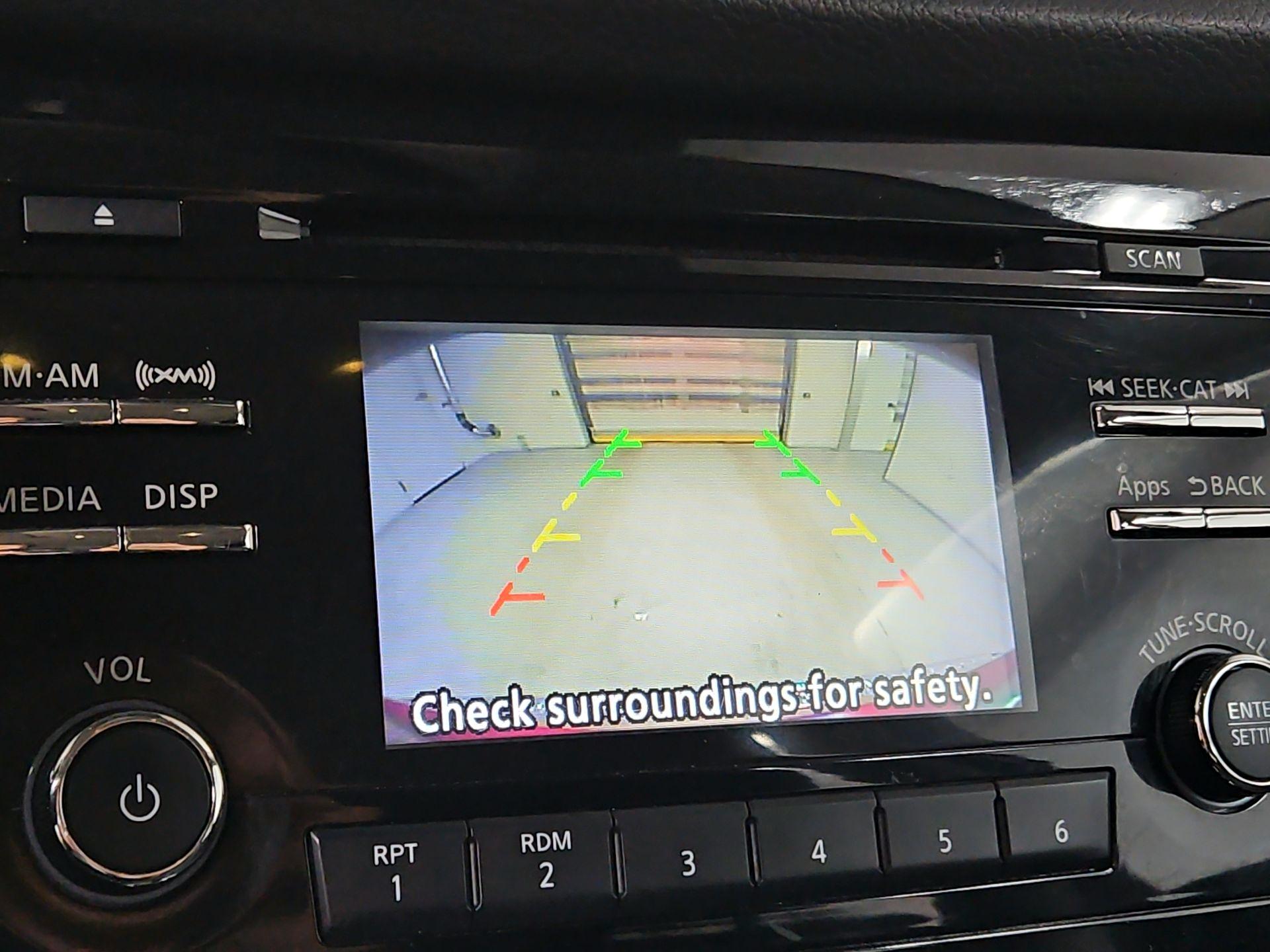 Thumbnail: 2016 Nissan Rogue - 14