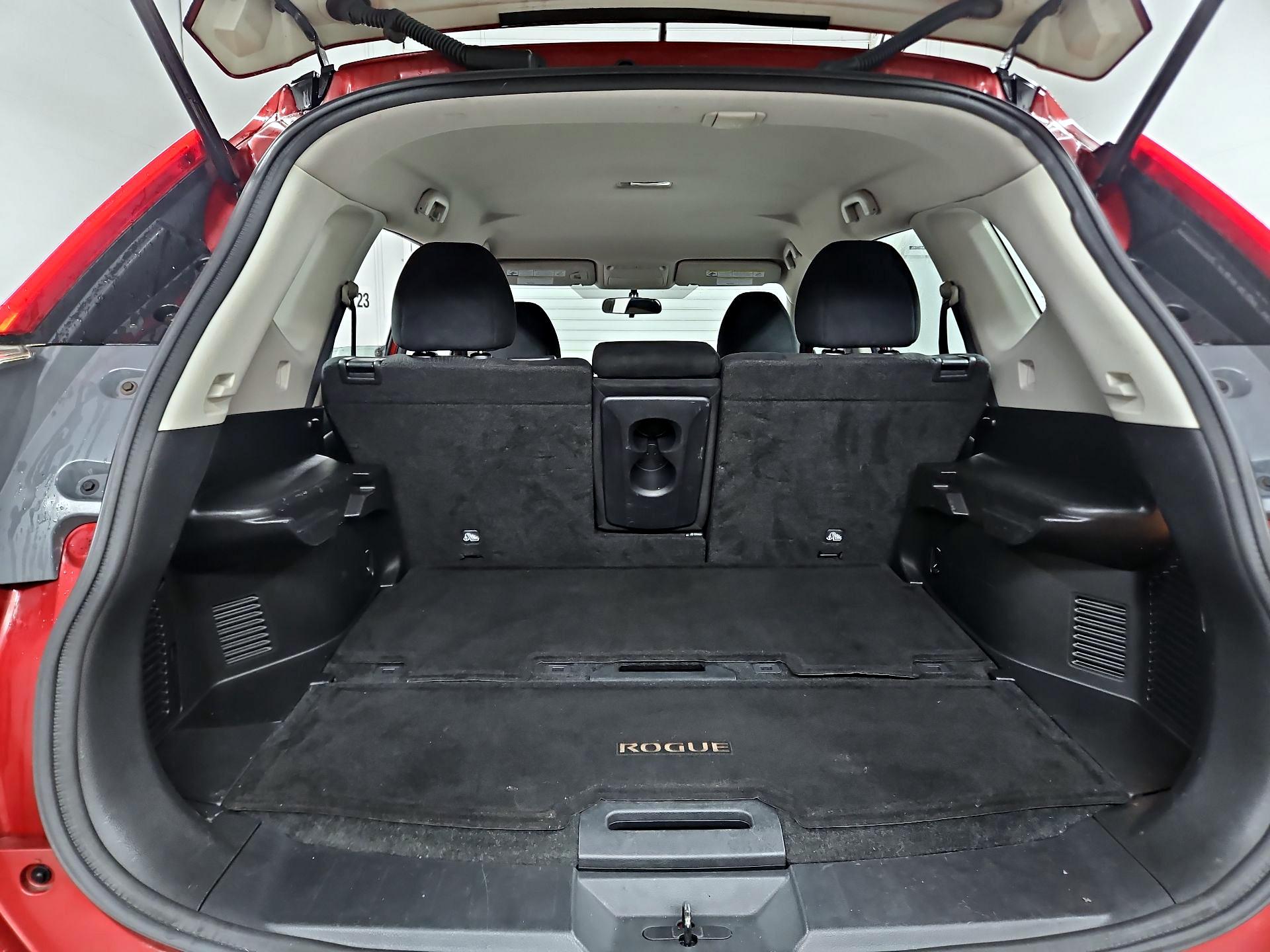 Thumbnail: 2016 Nissan Rogue - 20