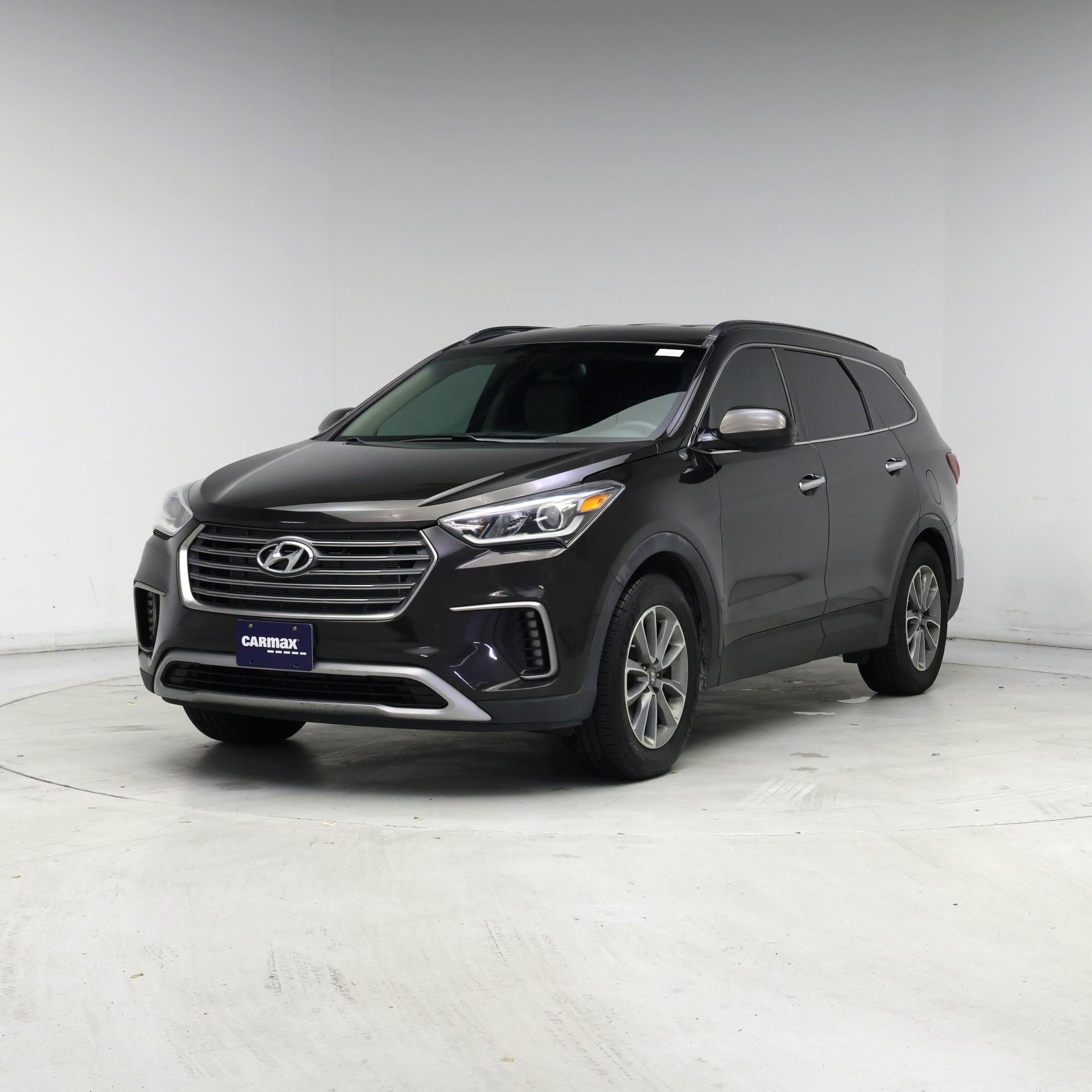 Thumbnail: 2017 Hyundai Santa Fe - 4